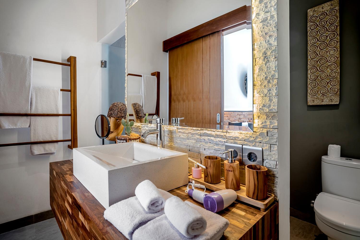 Two-Bedroom Villa - Photo 33