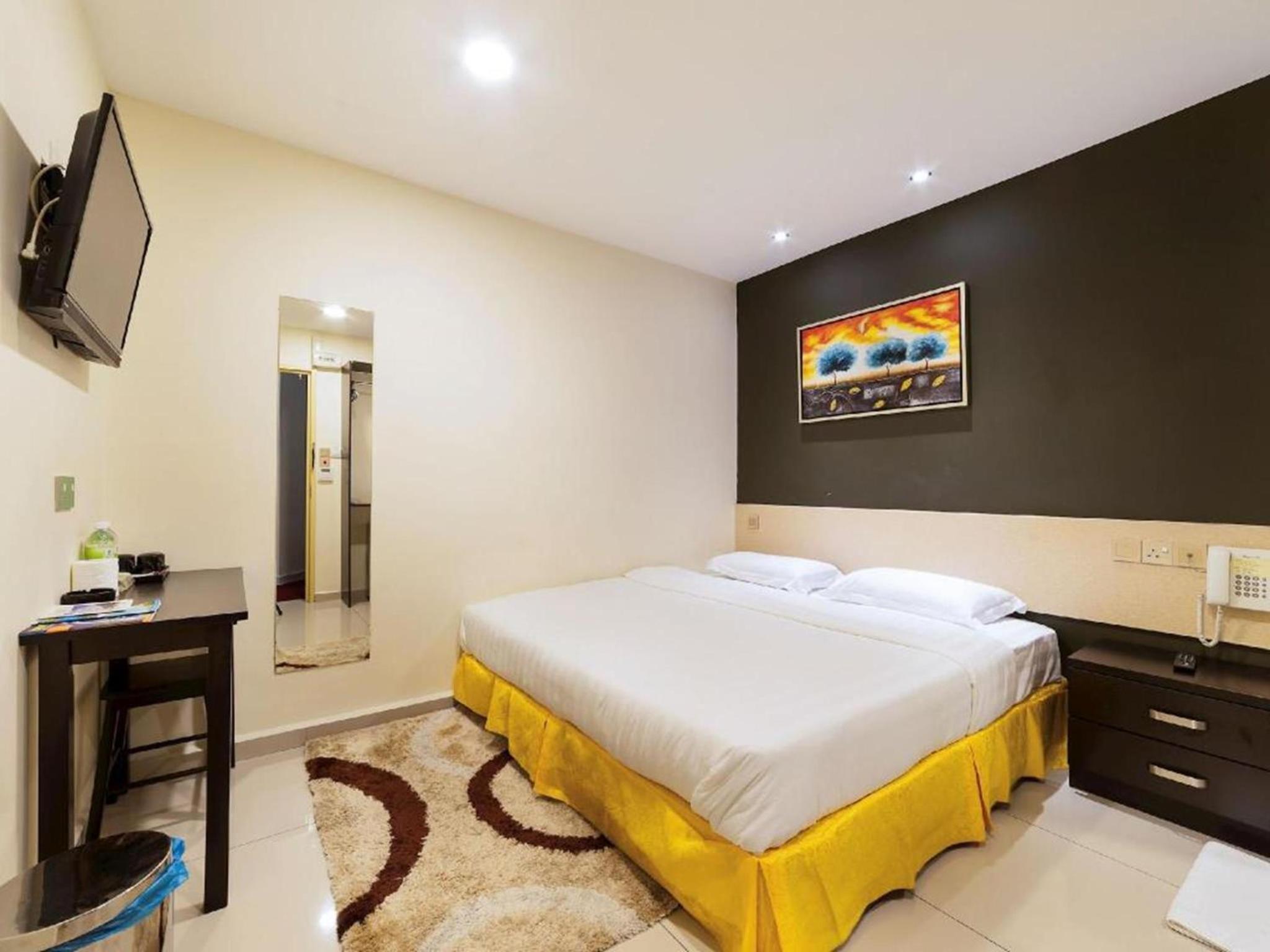 Deluxe Double Room - No Window