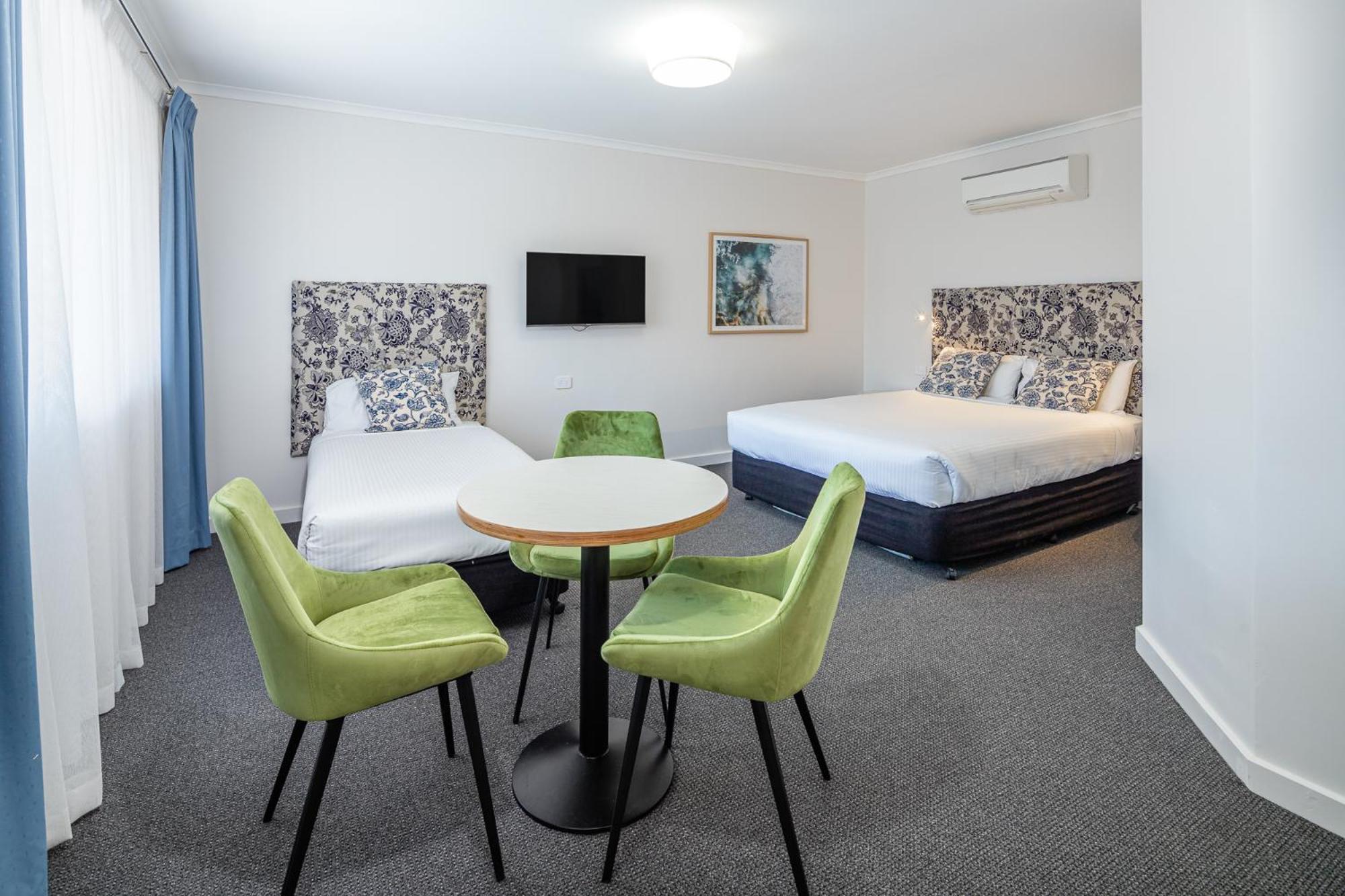 Twin Room - Photo 1