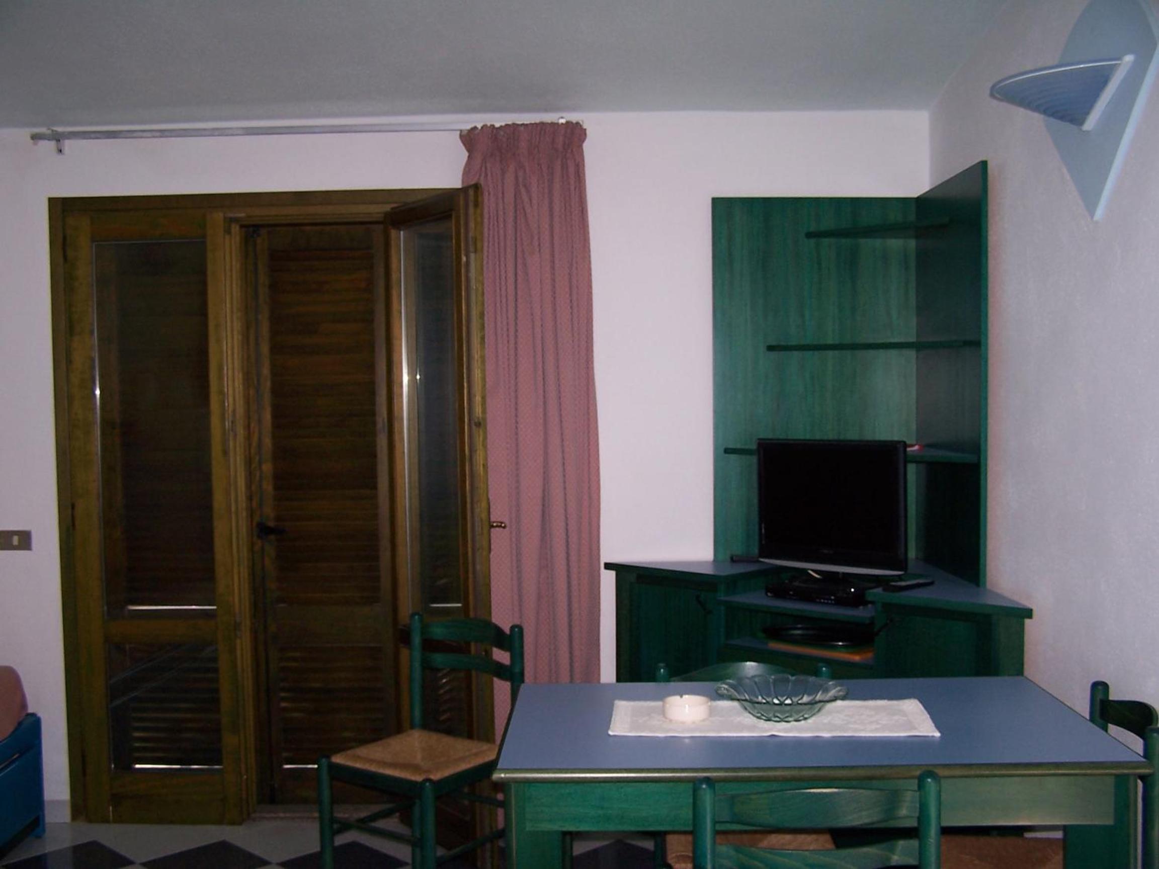 Two-Bedroom Apartment (6 Adults) photo 1