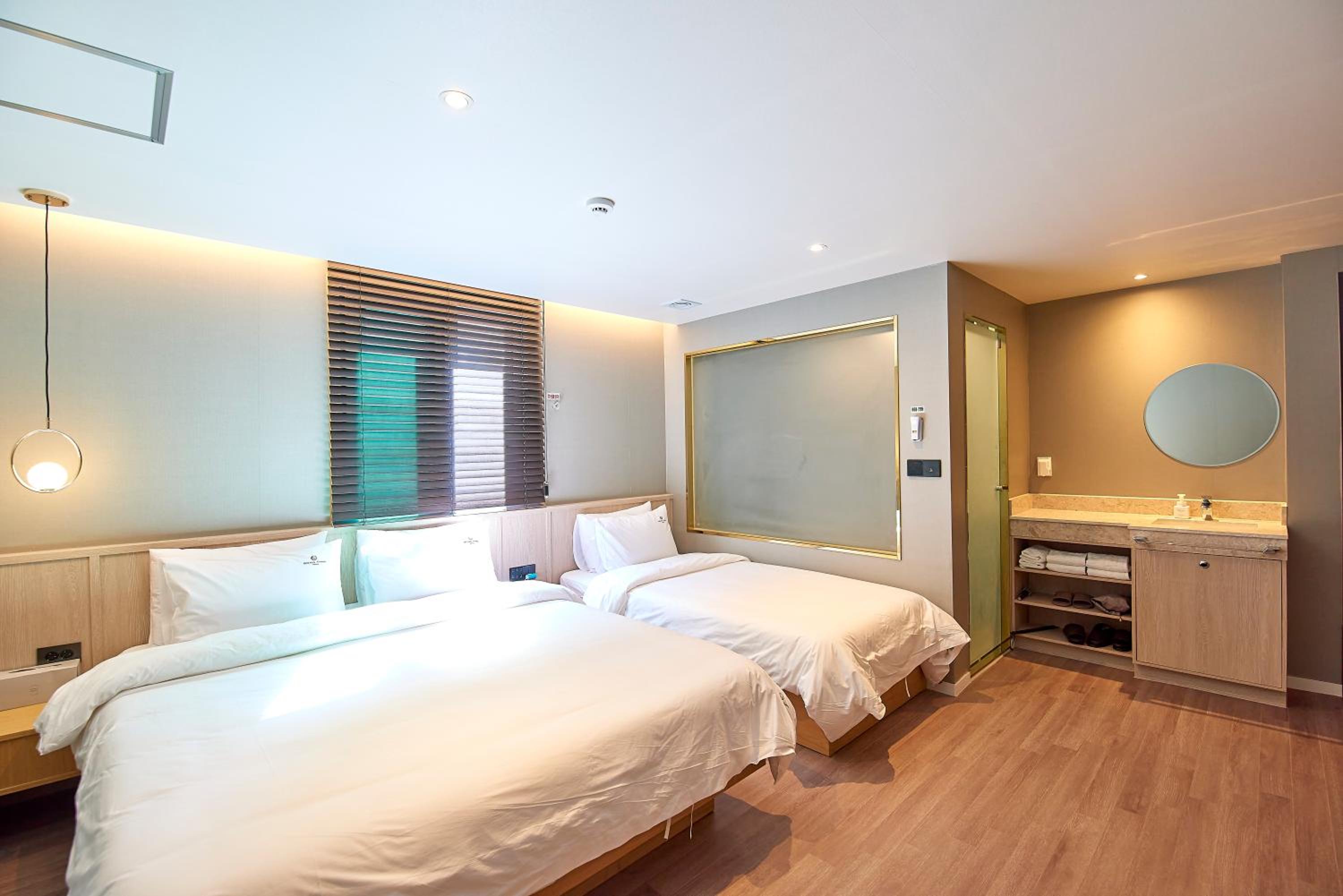 Deluxe Twin Room - Photo 4