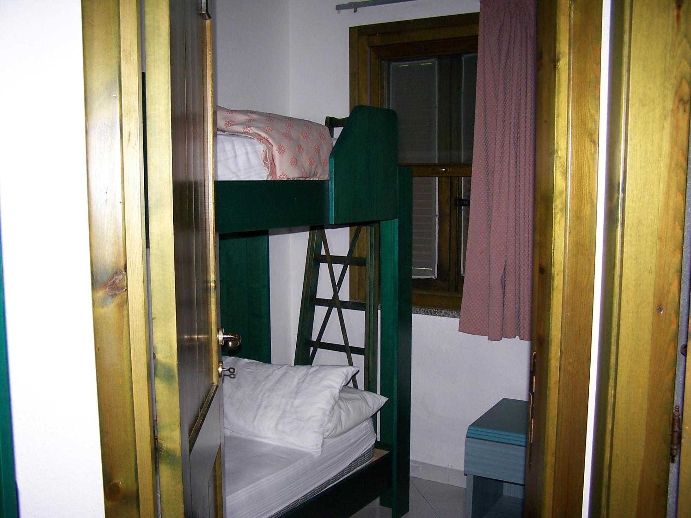 Two-Bedroom Apartment (6 Adults) photo 2