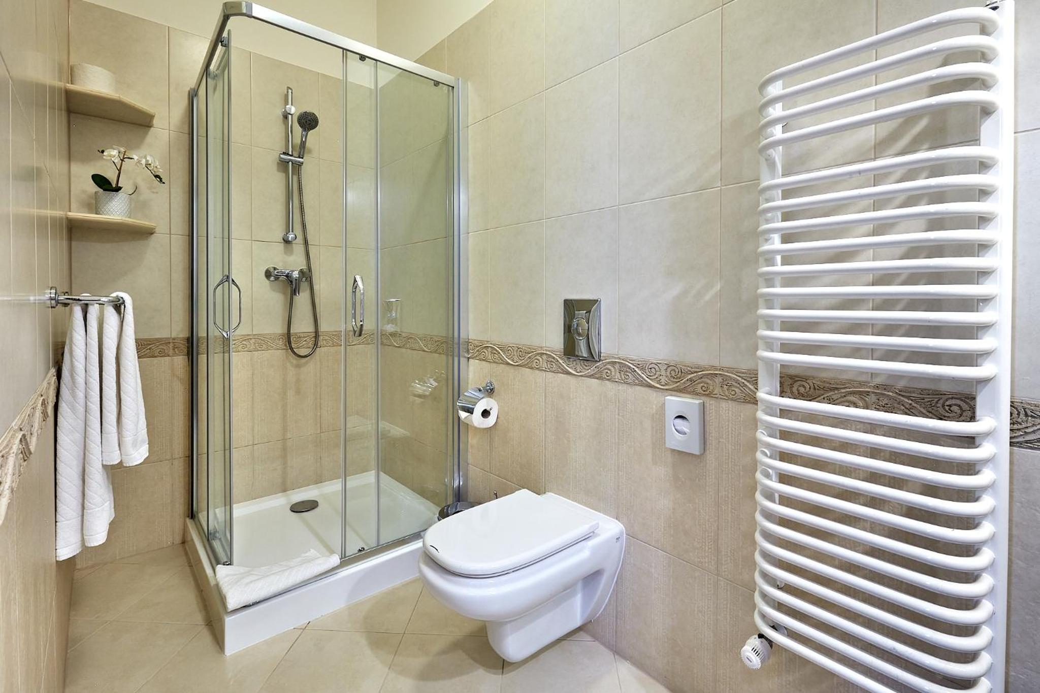 Deluxe Double Room with Extra Bed photo 2