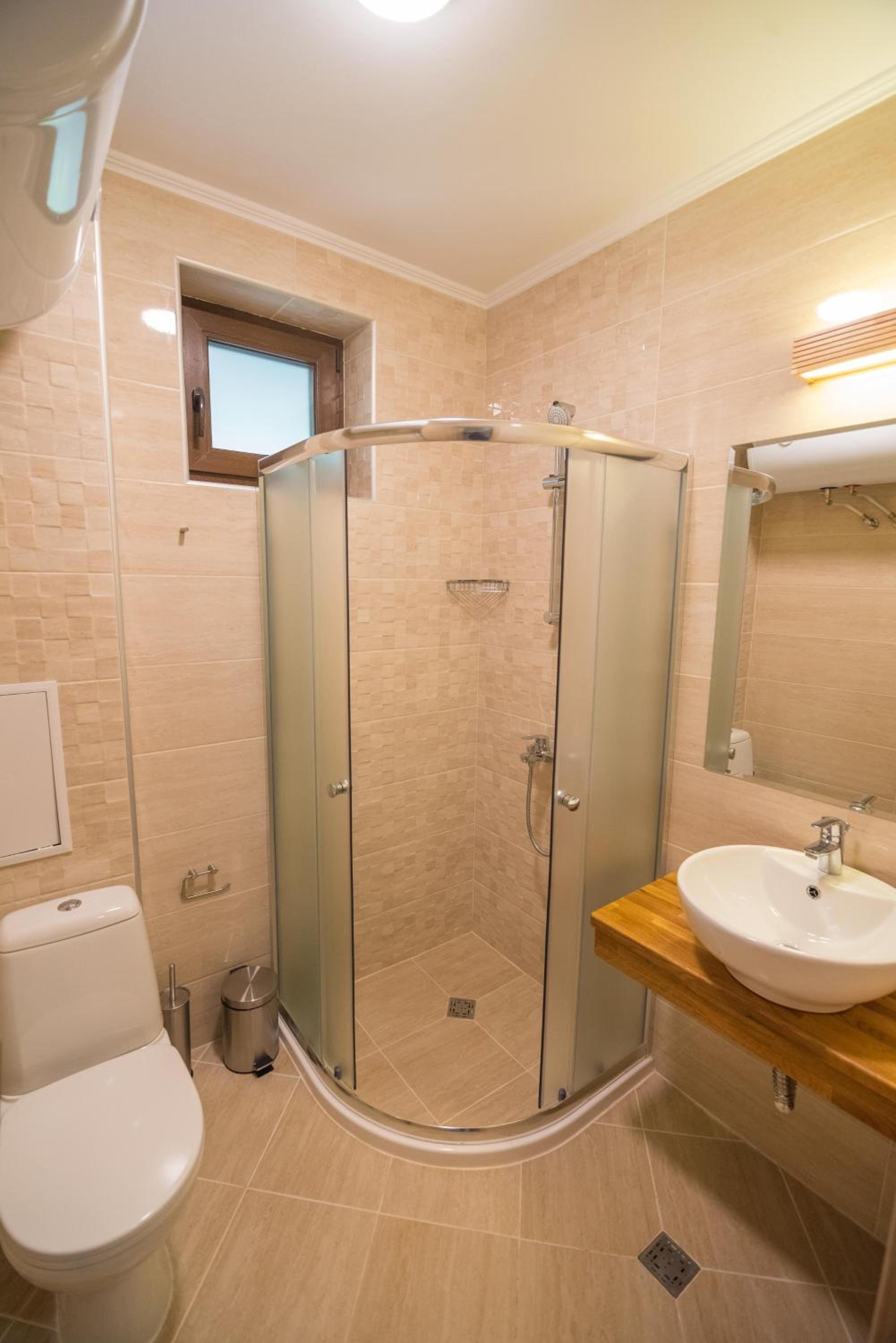 Double Room - Photo 2