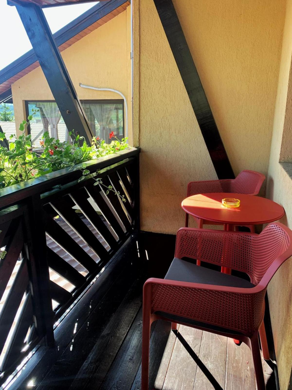 Double or Twin Room with Balcony - Photo 21