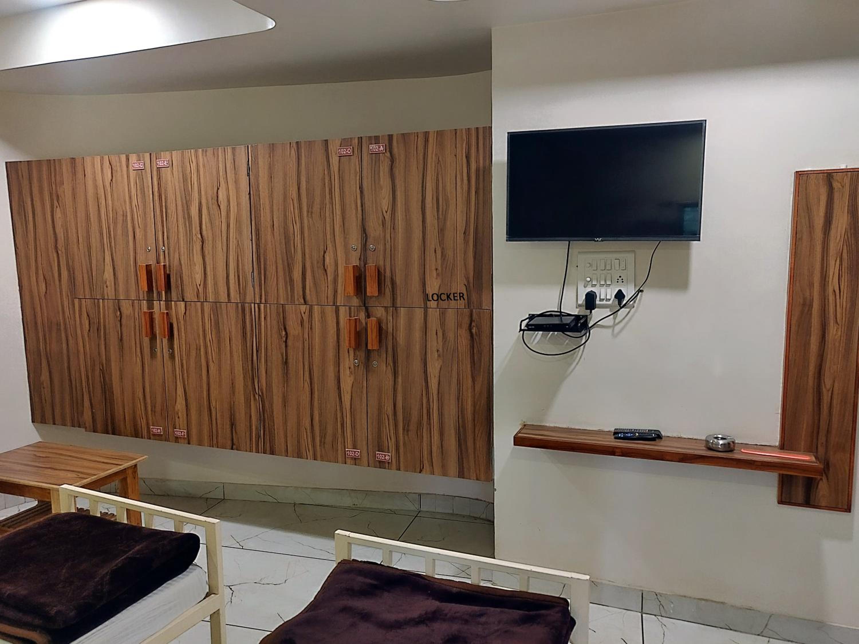 Standard Family Room - Photo 1
