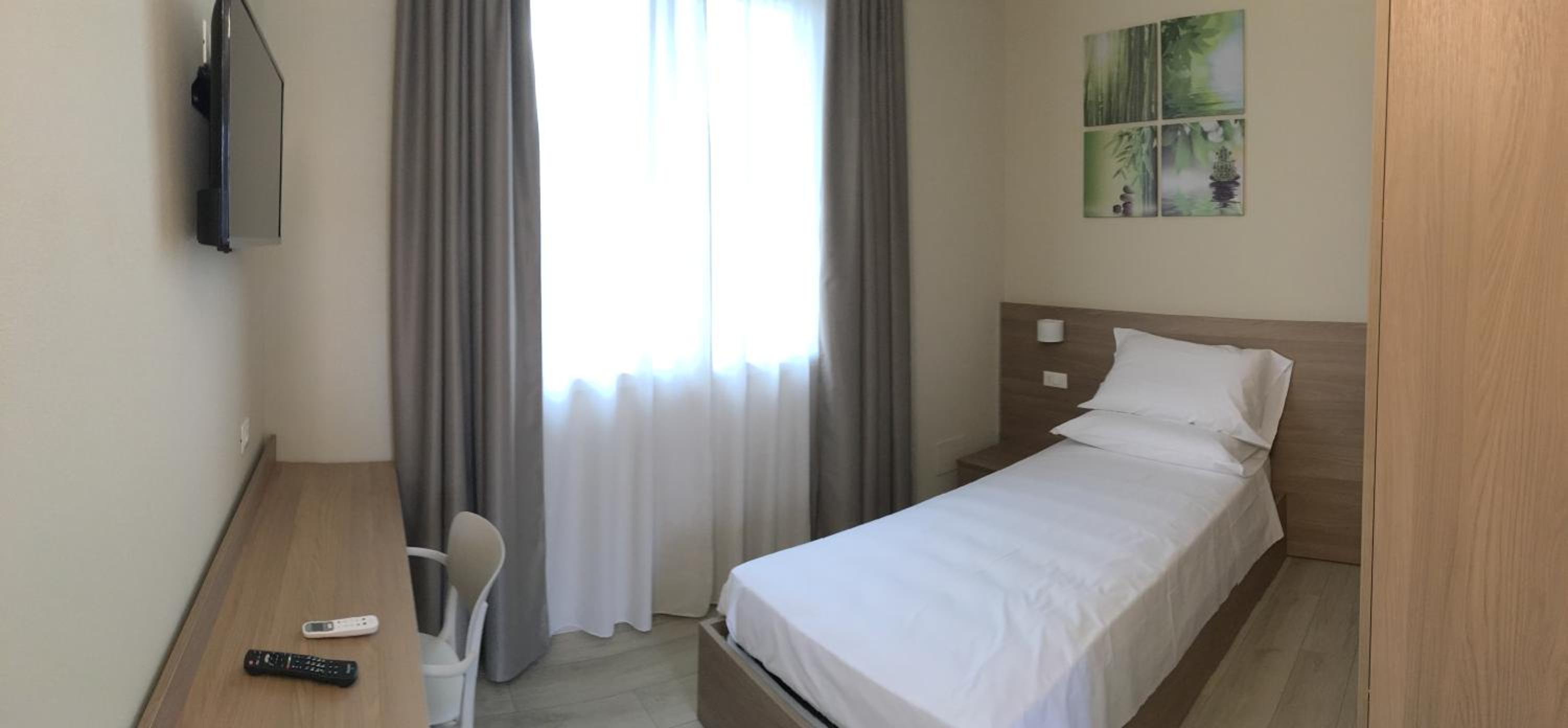 Single Room photo 1