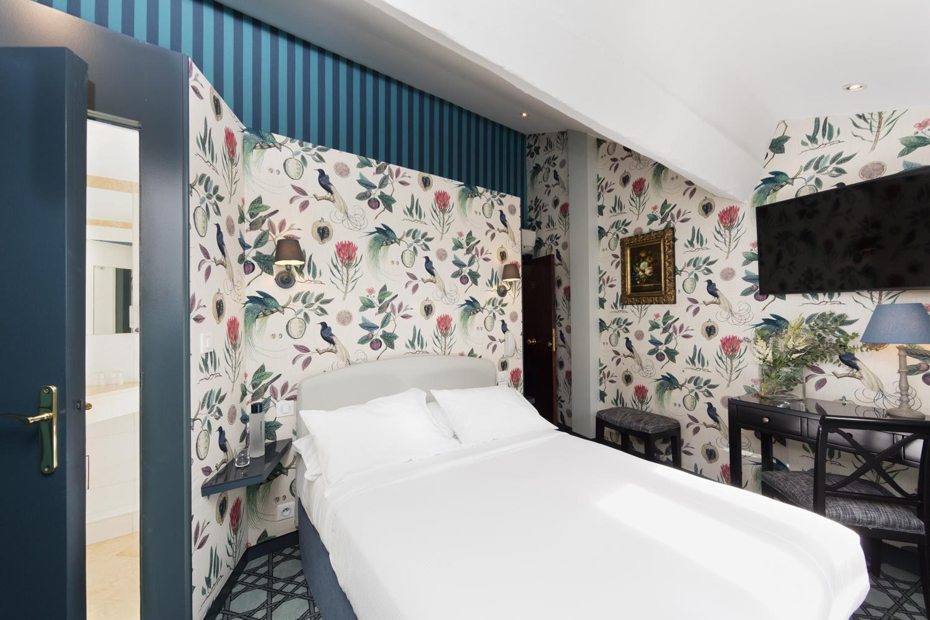 Classic Double Room with Shower