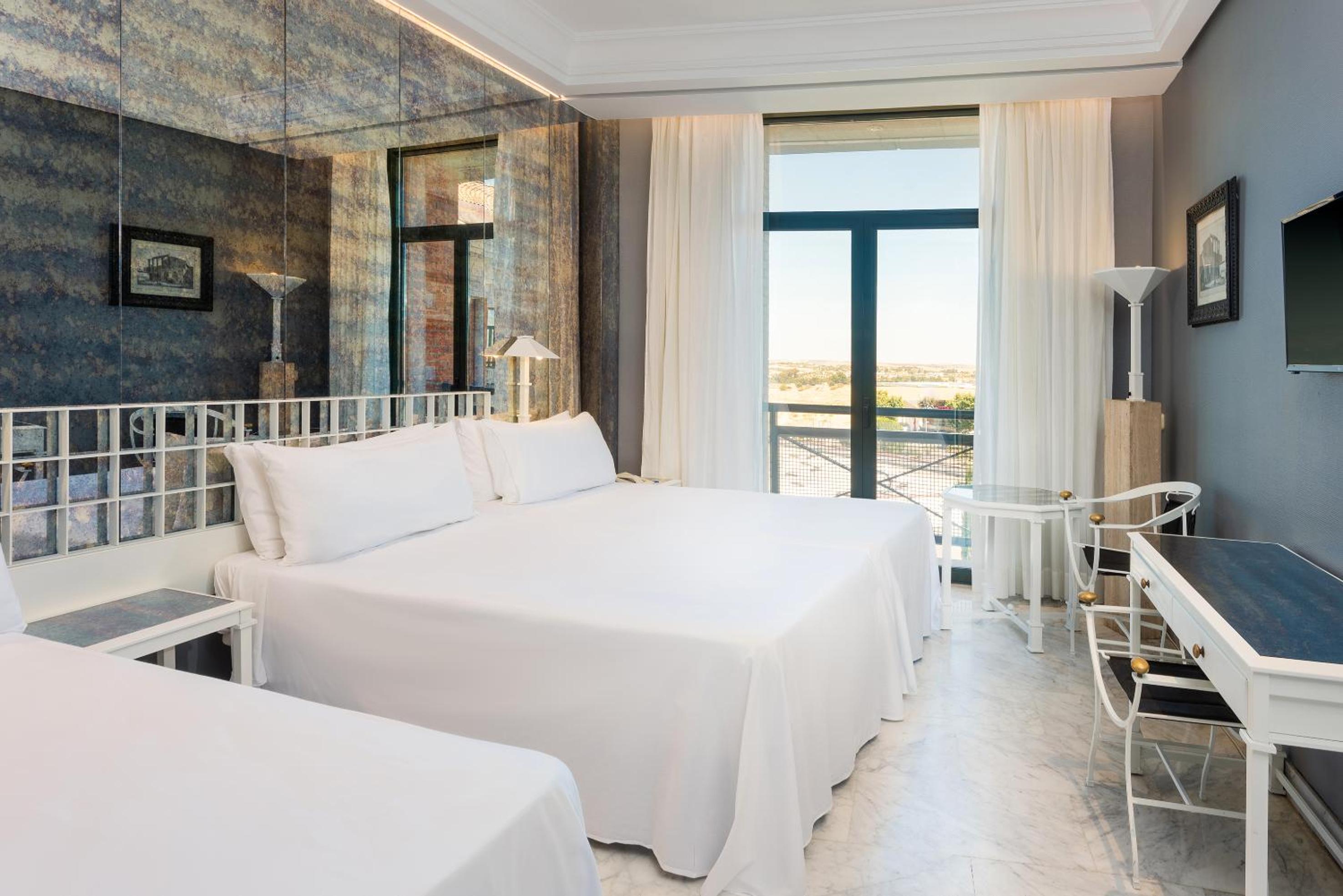 Triple Room - Photo 2