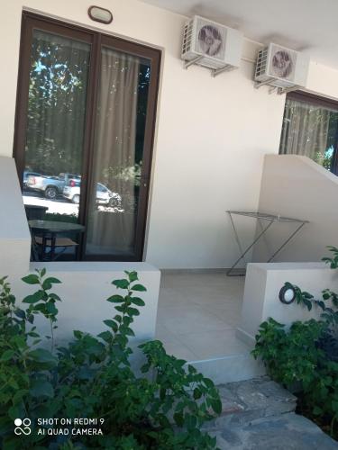 Standard Double or Twin Room with Balcony - Photo 13