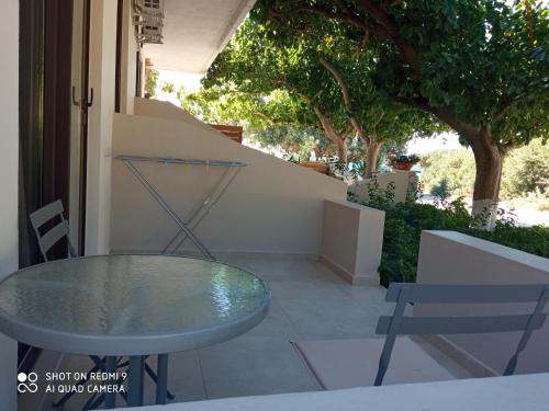 Standard Double or Twin Room with Balcony - Photo 12