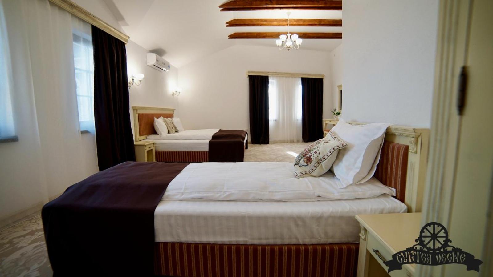 Triple Room - Photo 2