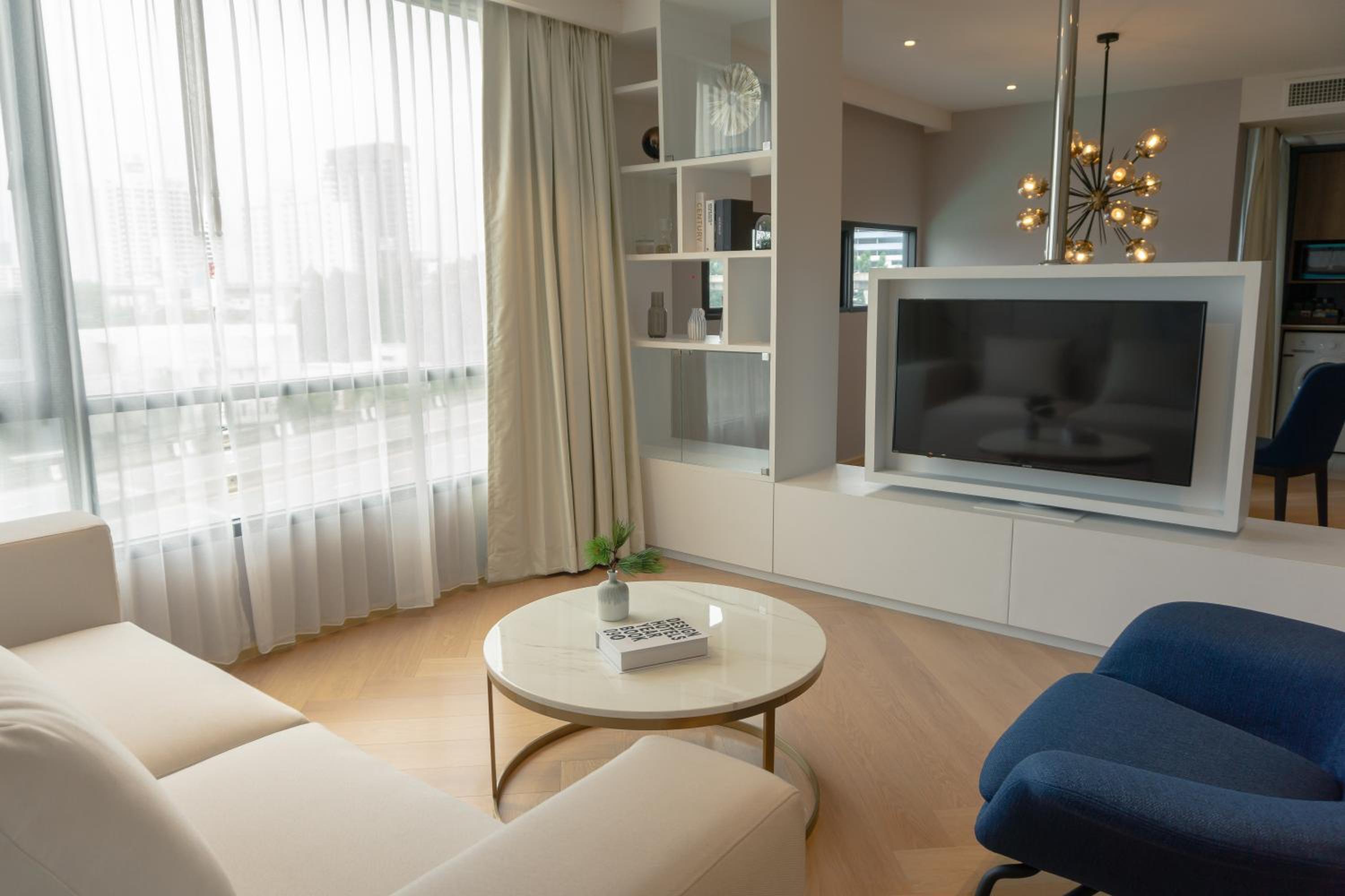 One-Bedroom Suite photo 3