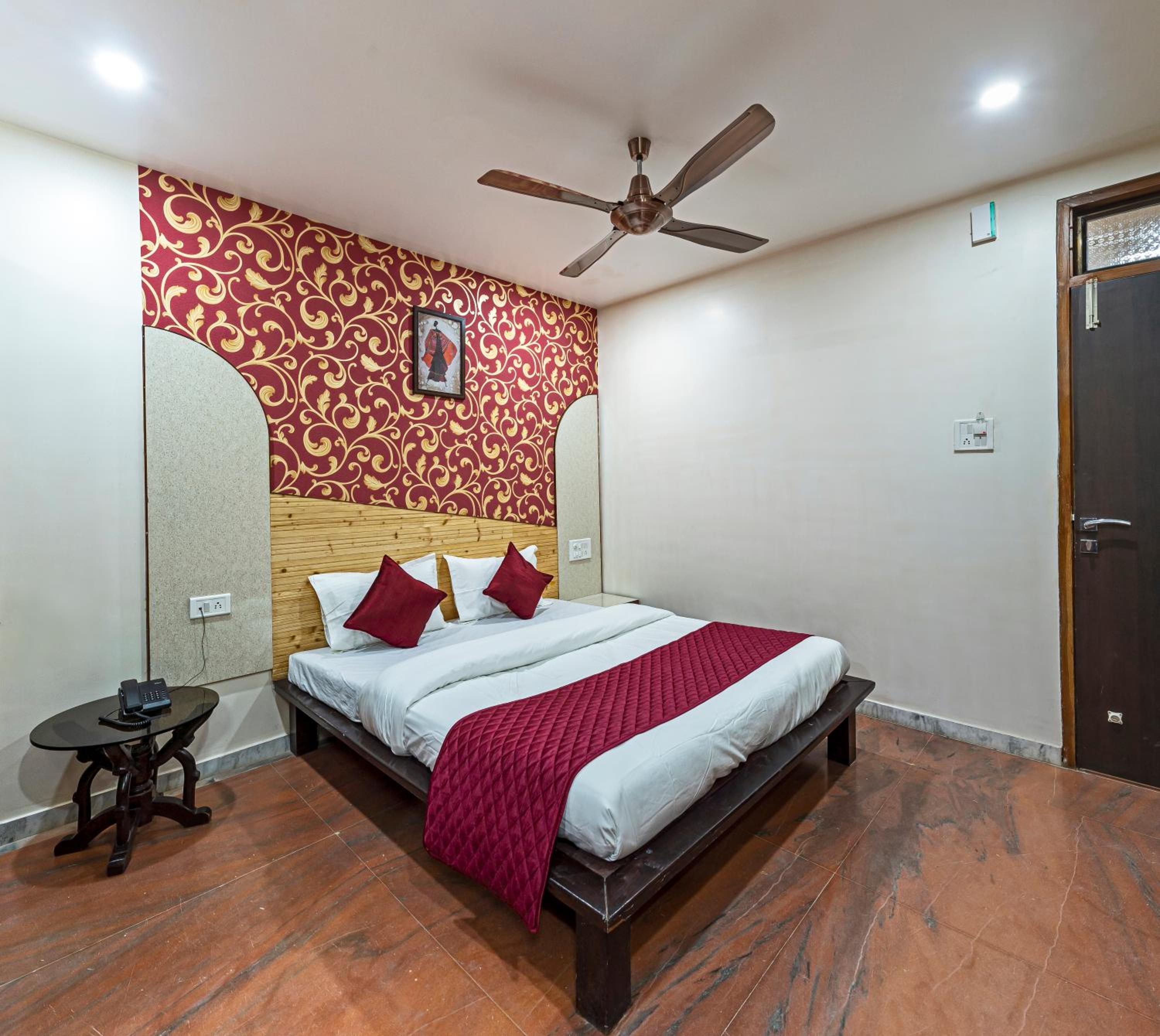 Deluxe Room - Photo 1