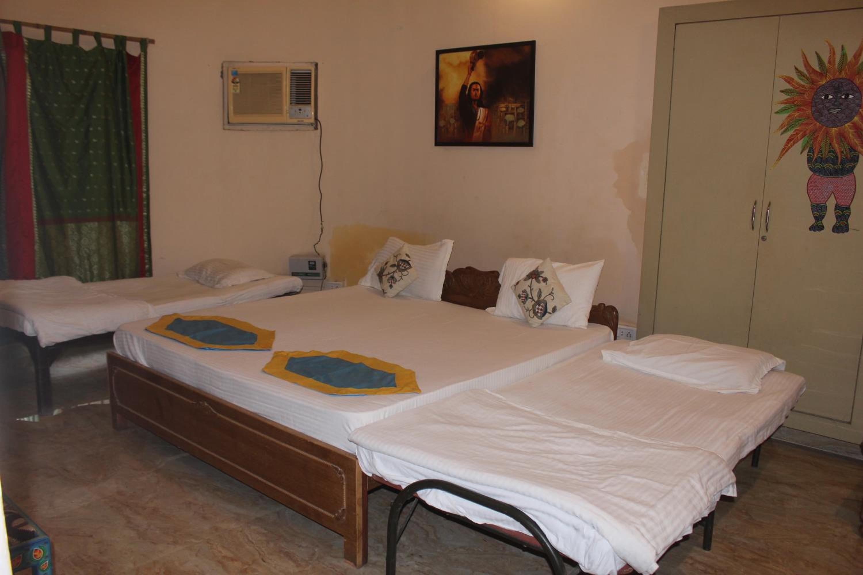 Deluxe Family Room photo 2