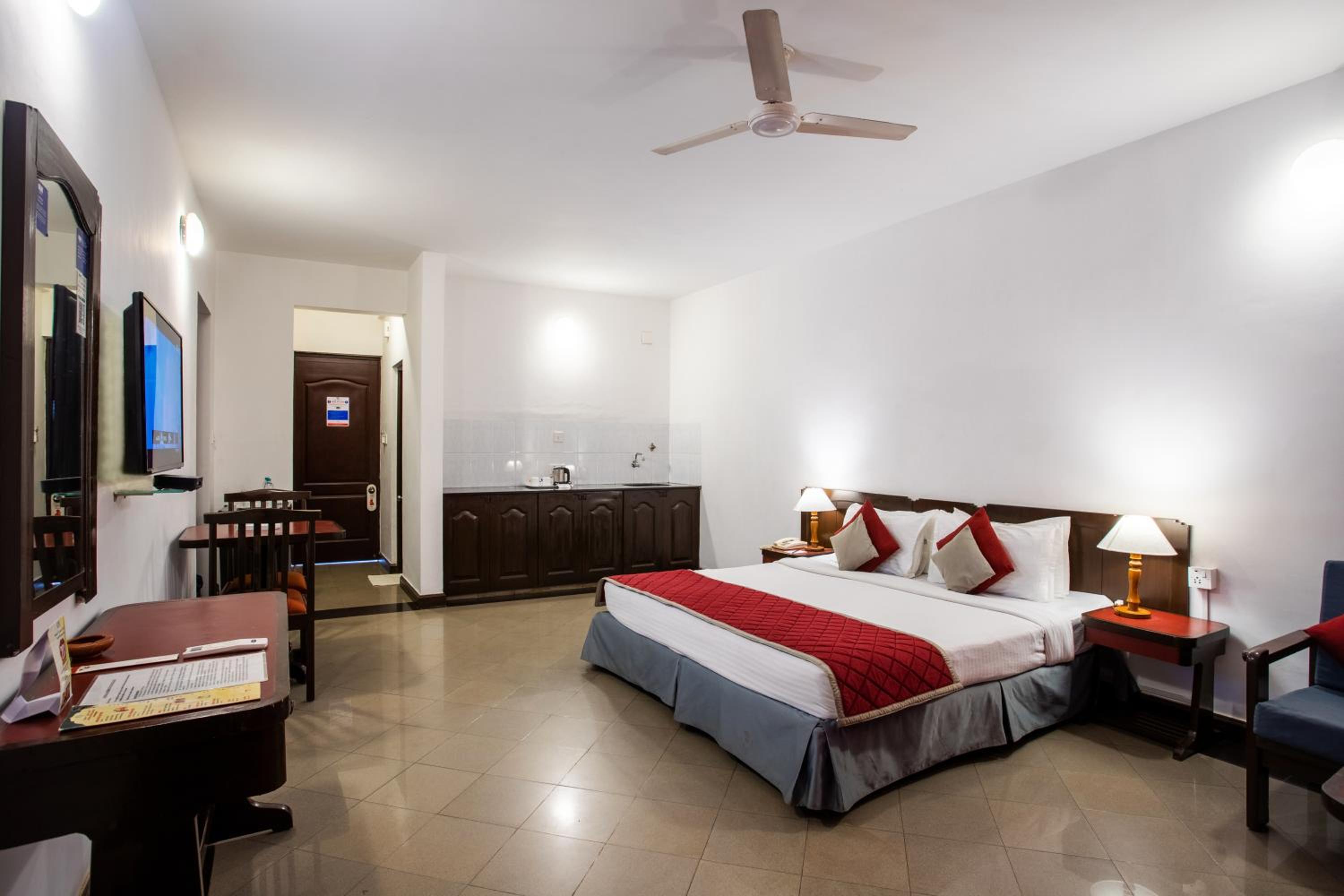 Deluxe Double Room - Photo 1