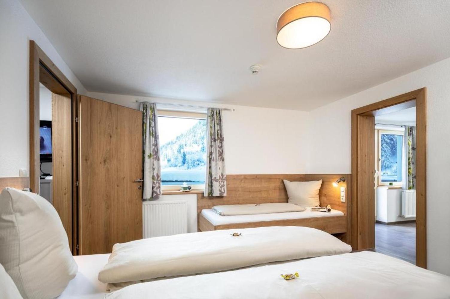 Two-Bedroom Apartment with Mountain View photo 1