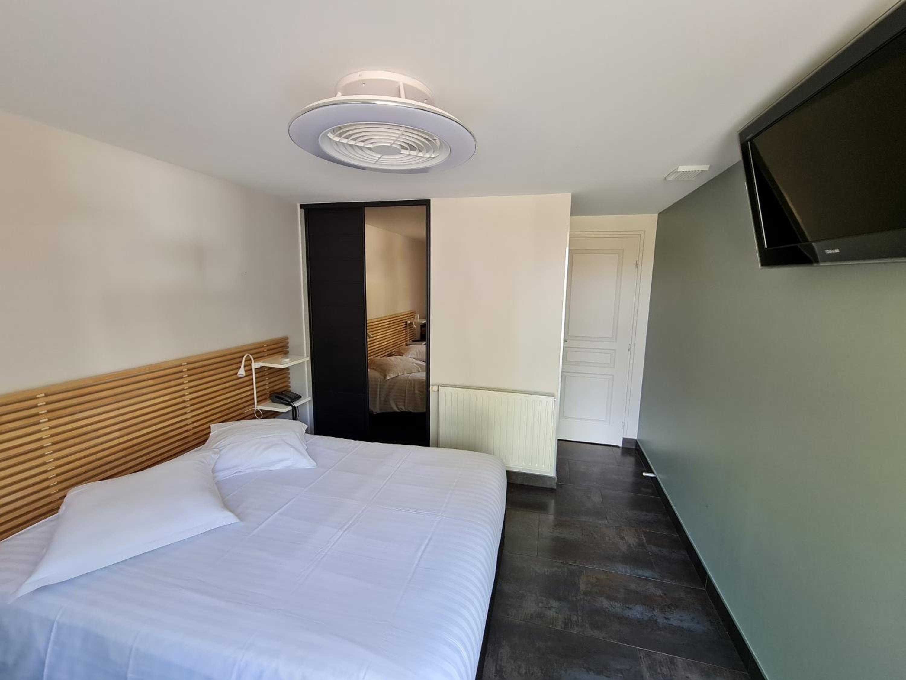 Double Room - Photo 1