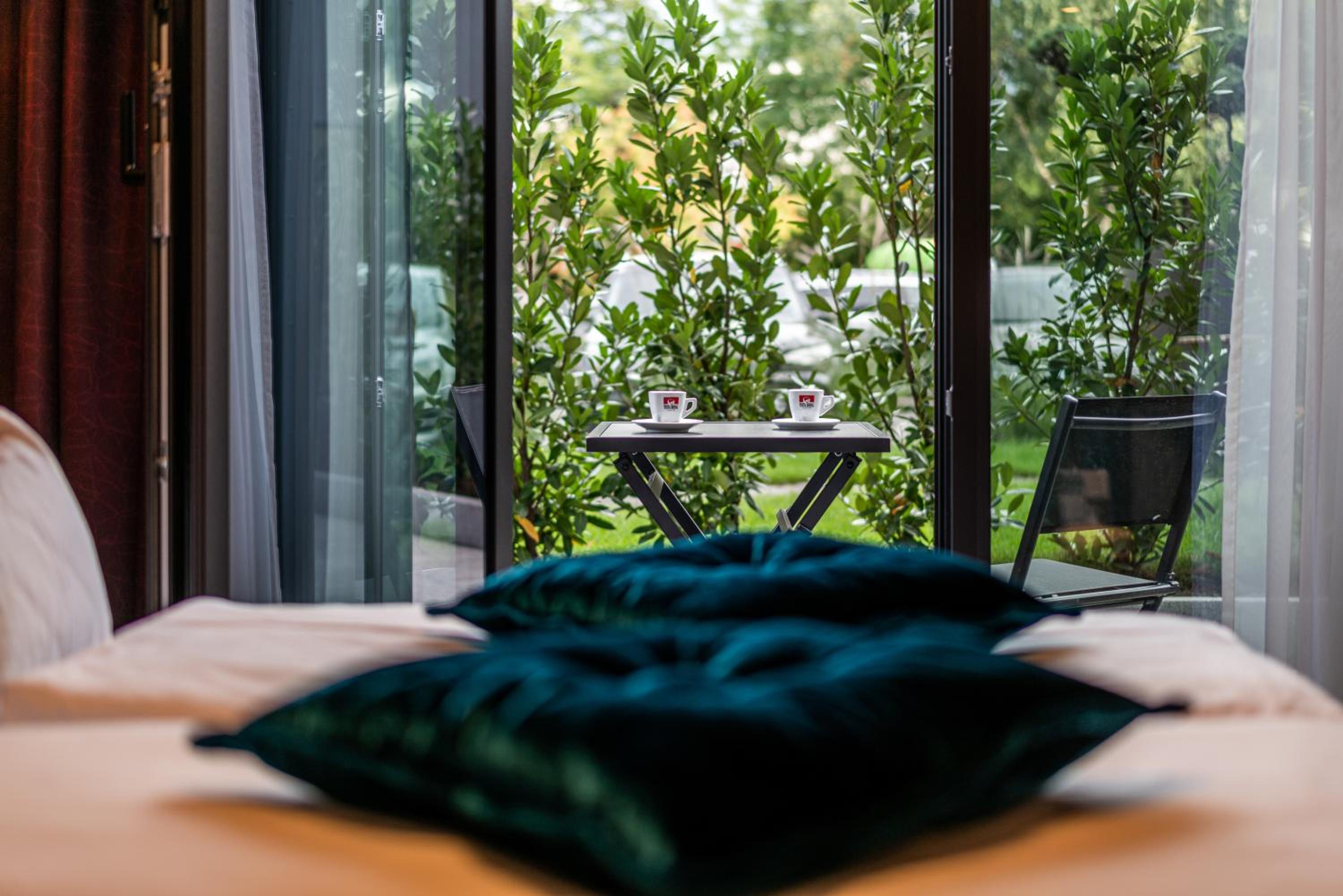 Double Room with Terrace - Photo 9