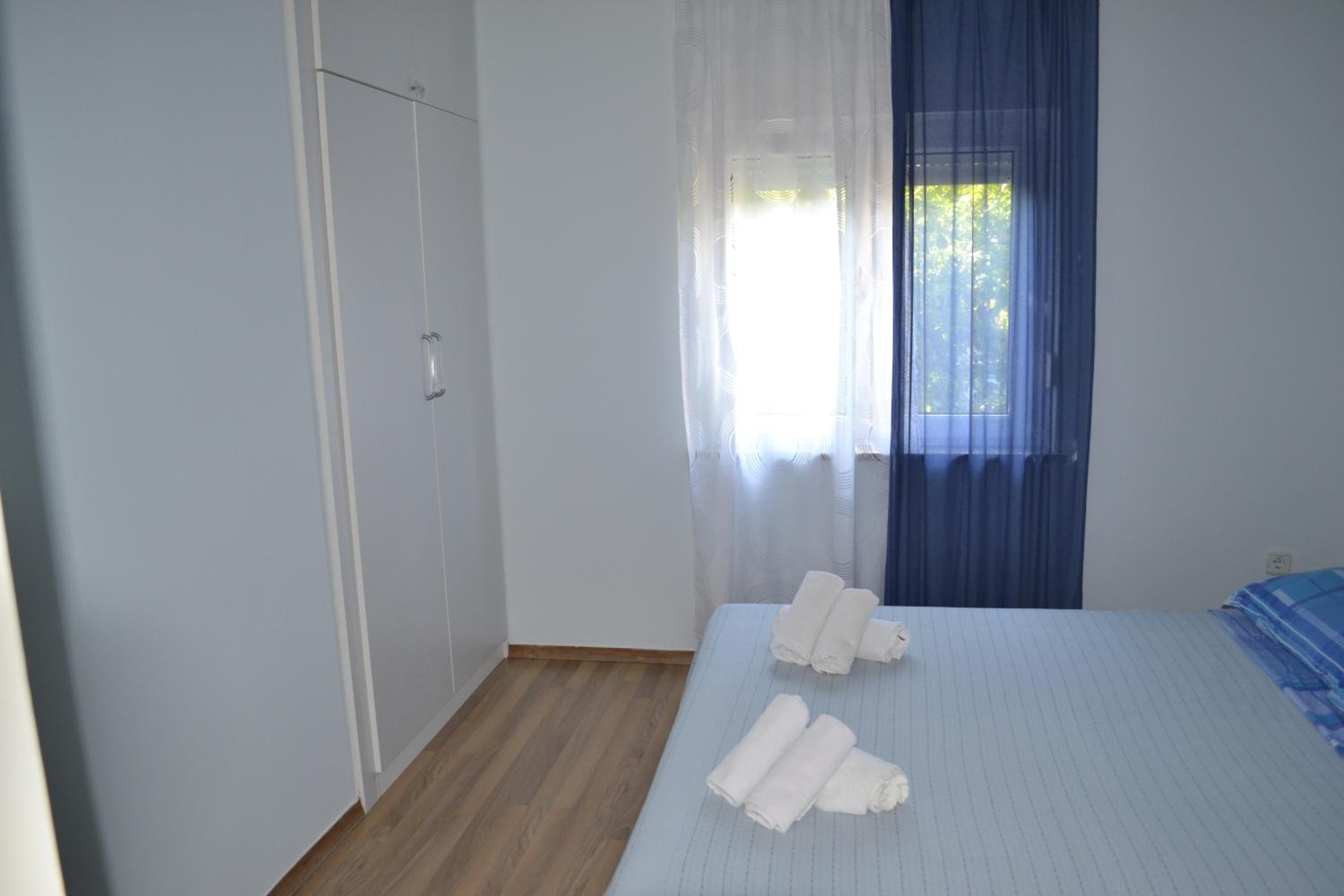 Two-Bedroom Apartment With Balcony And Sea View