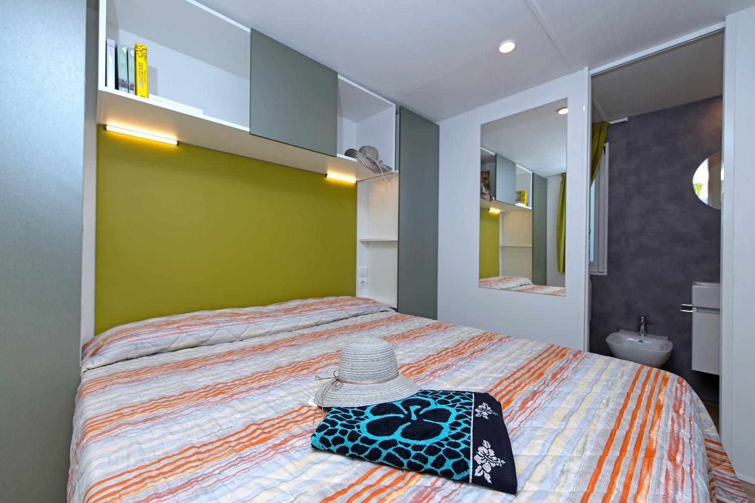 Mobile Home (5 Adults) photo 3