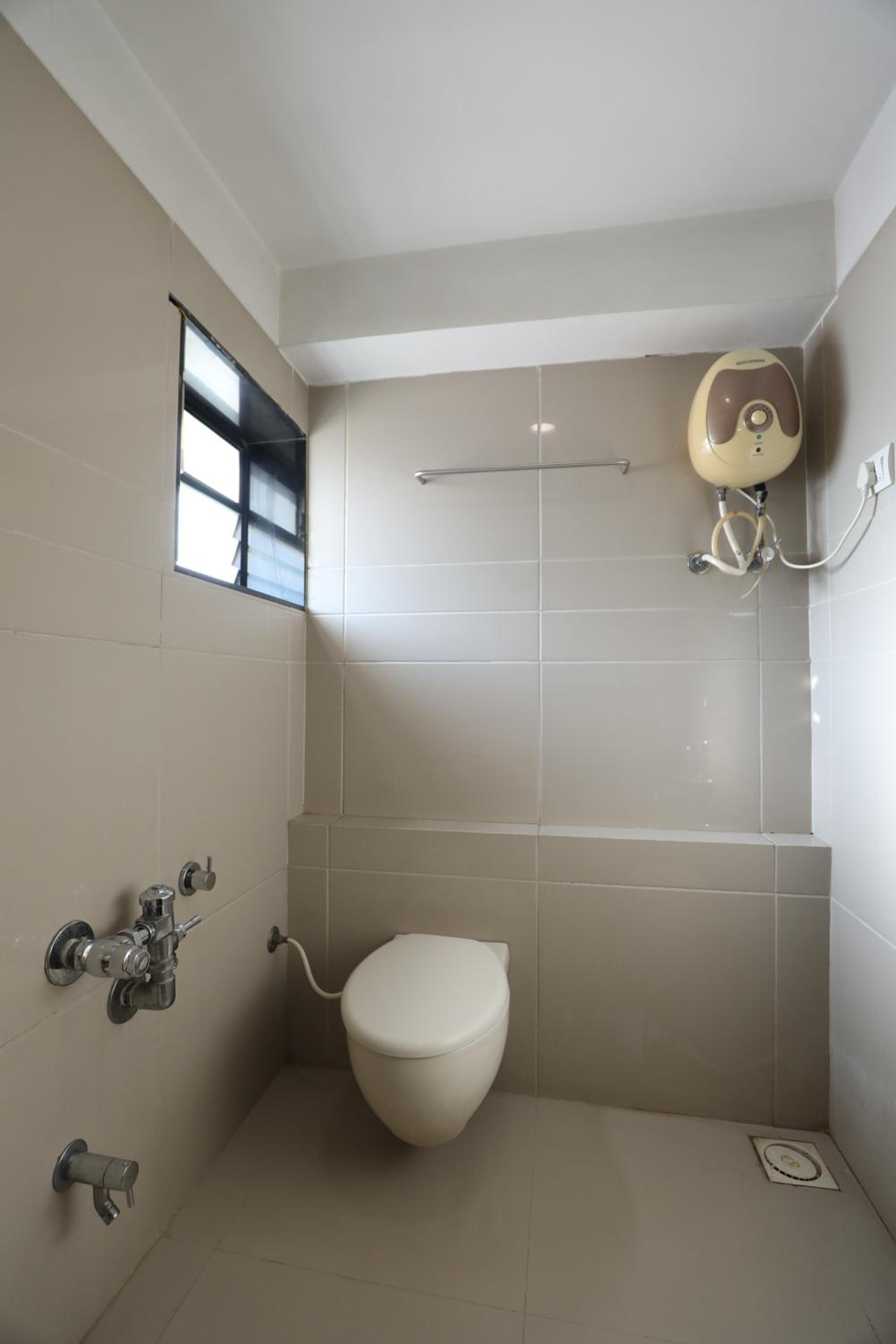 Deluxe Room - Photo 16
