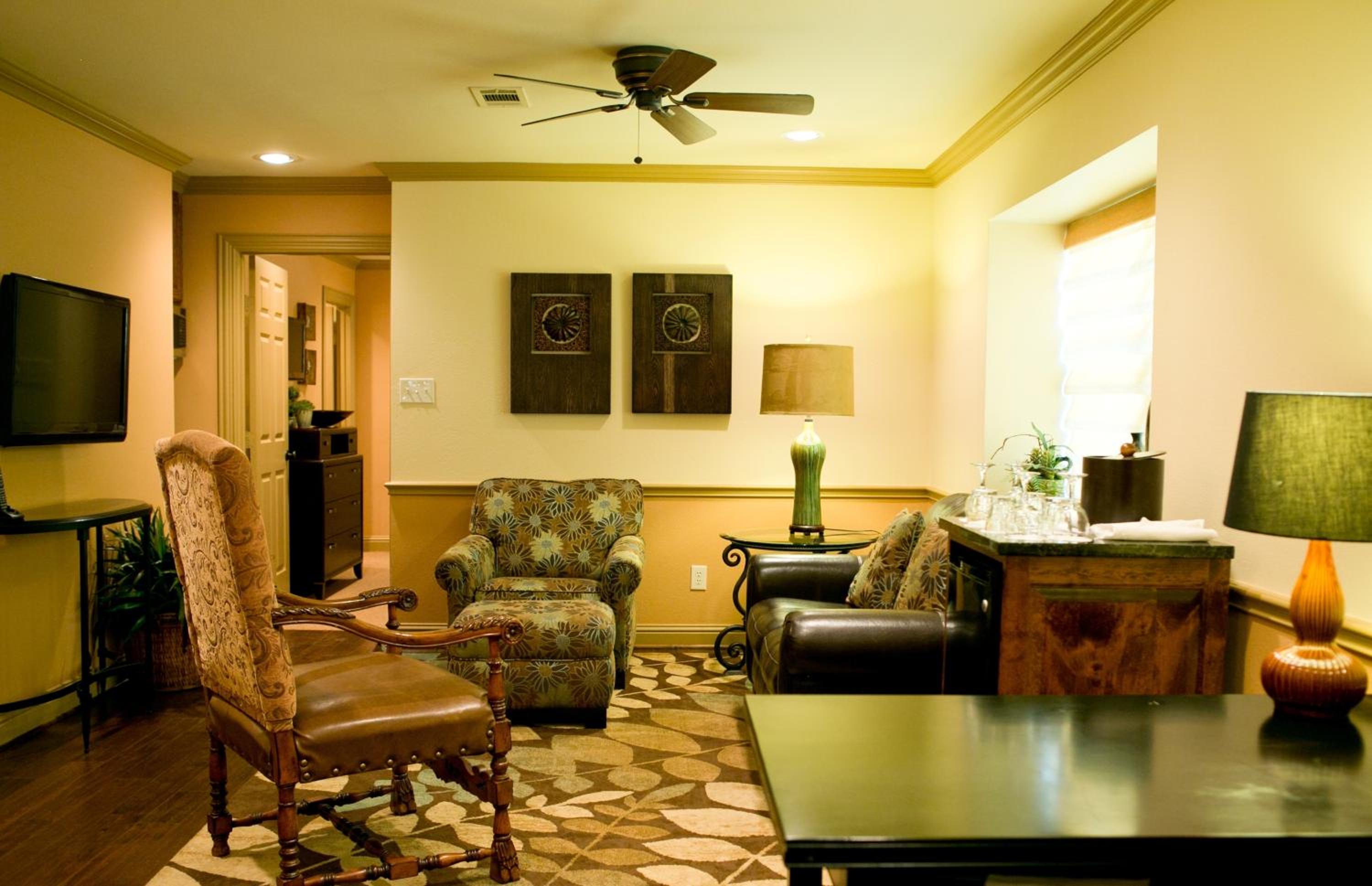 Villa - Photo 2