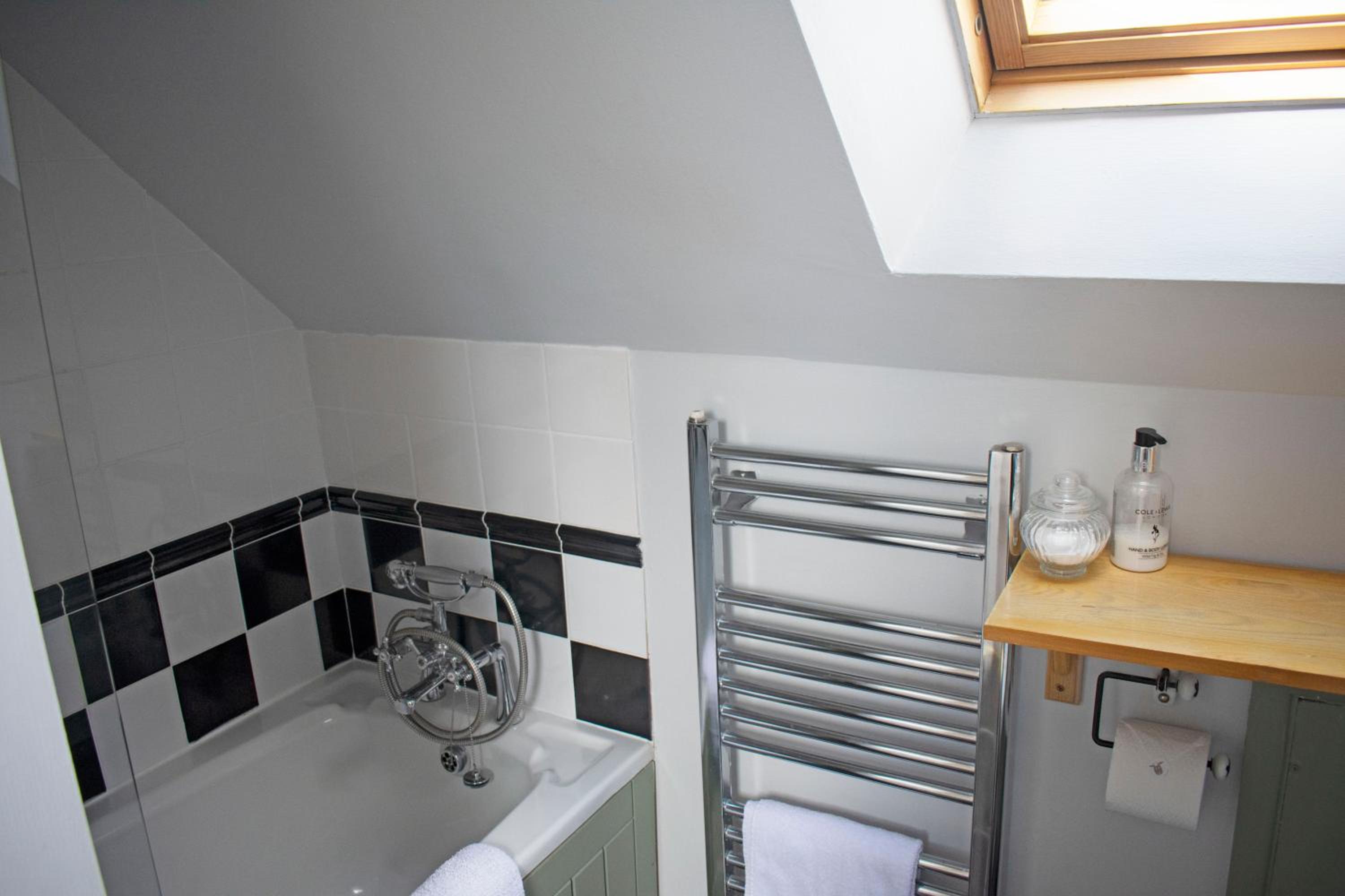 Double Room with Private Bathroom photo 3