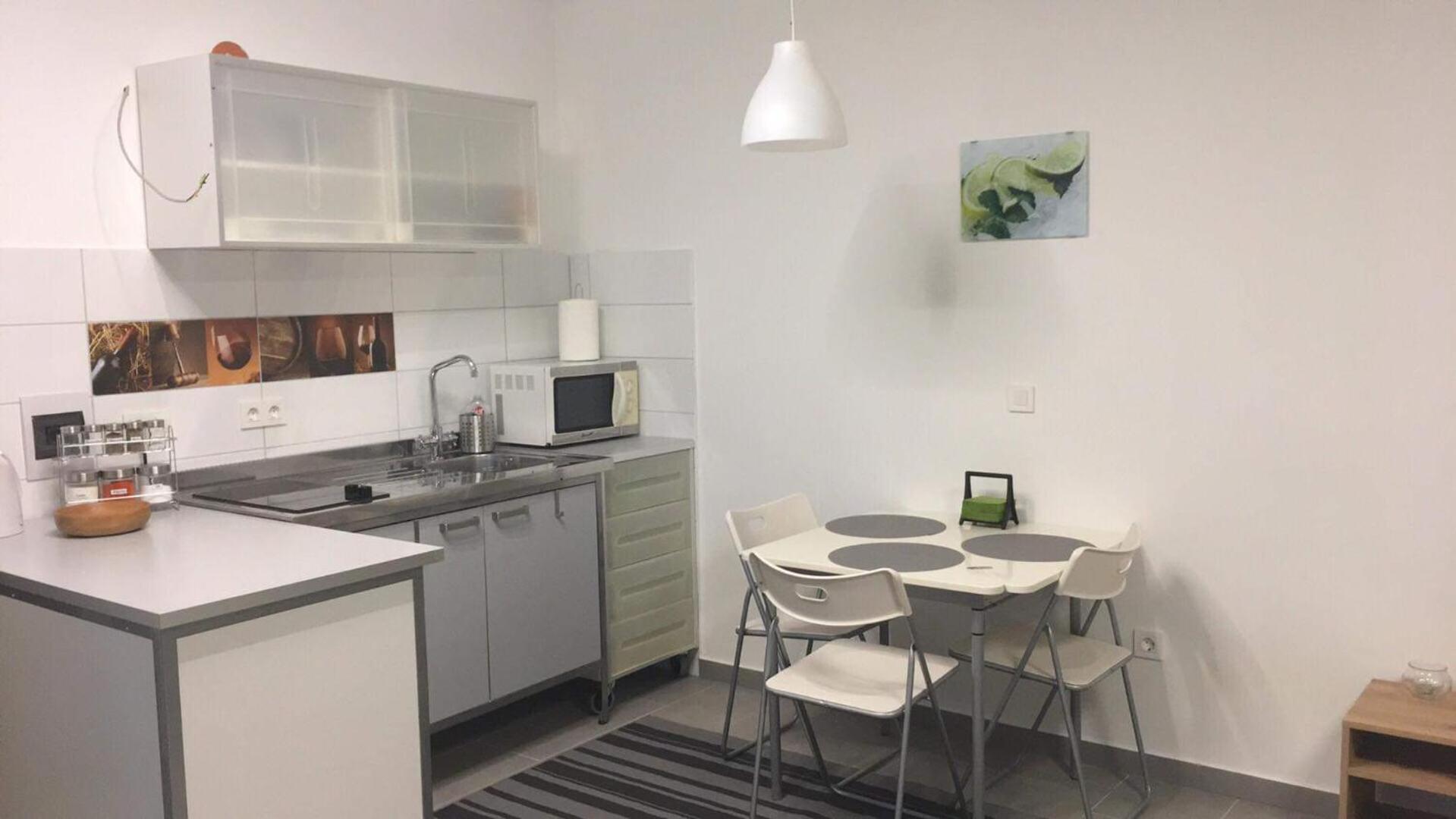 Studio Apartment photo 1
