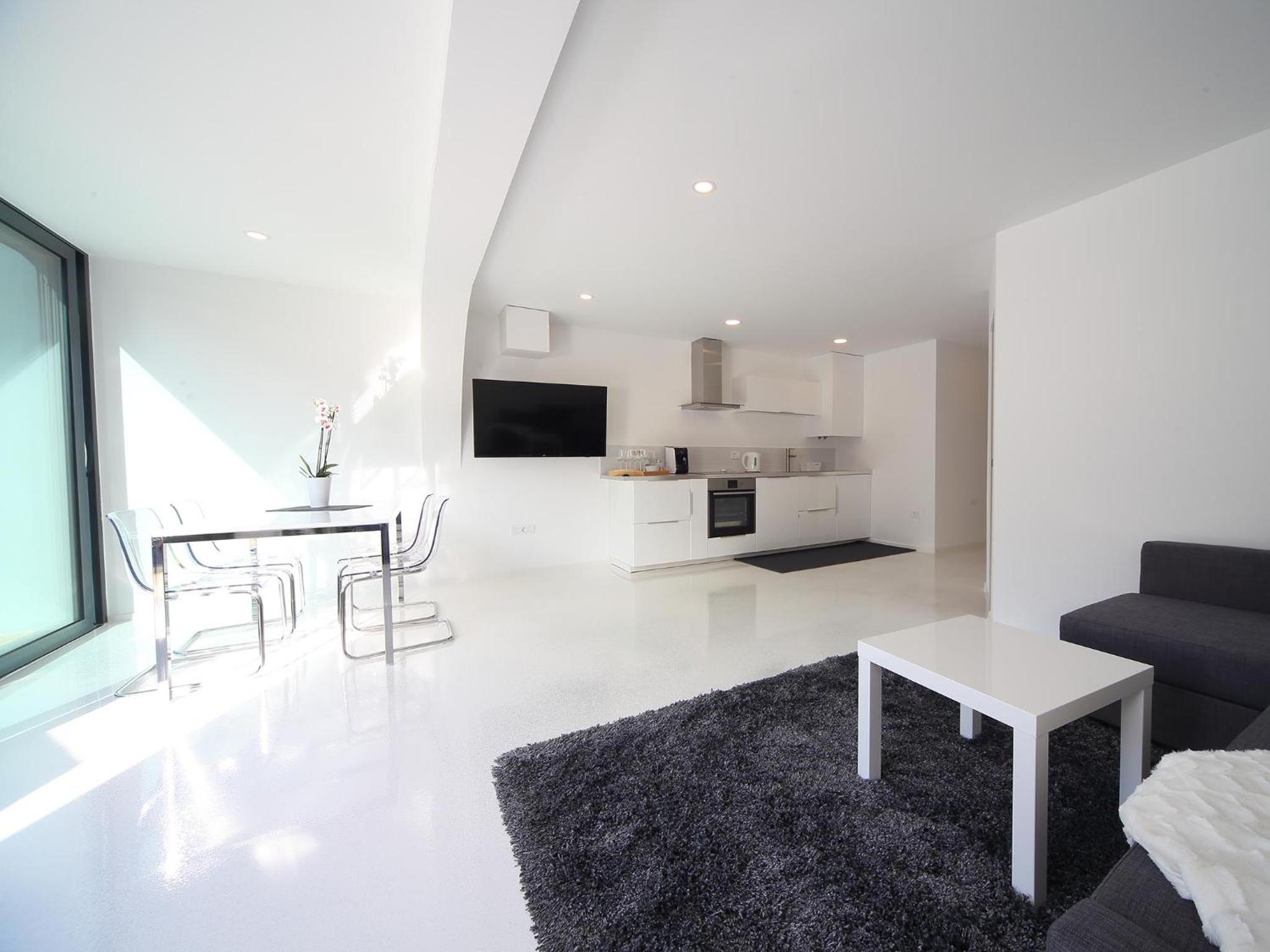 Boutique Apartment - Ground Floor photo 2