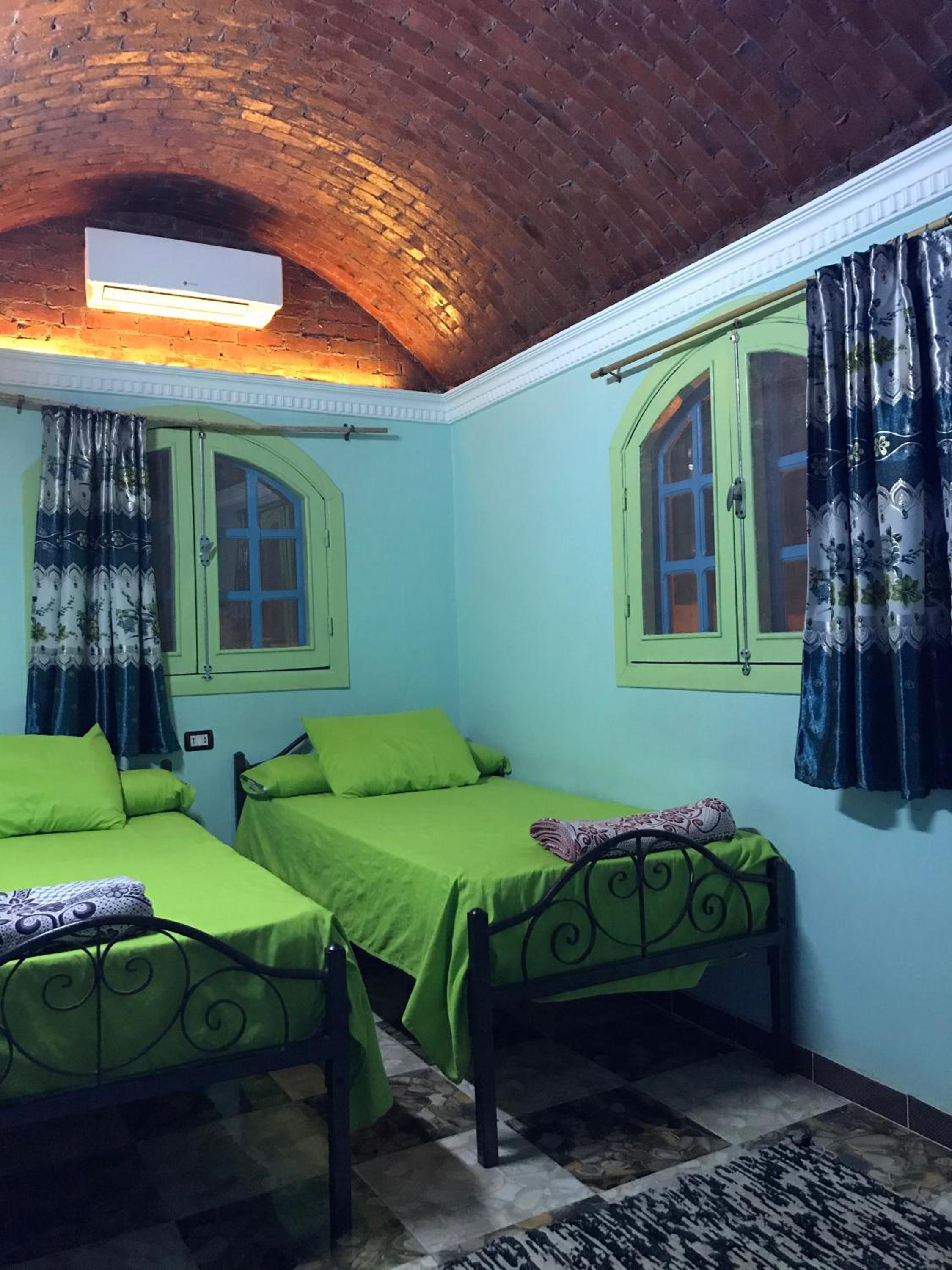 Twin Room with View - Photo 20