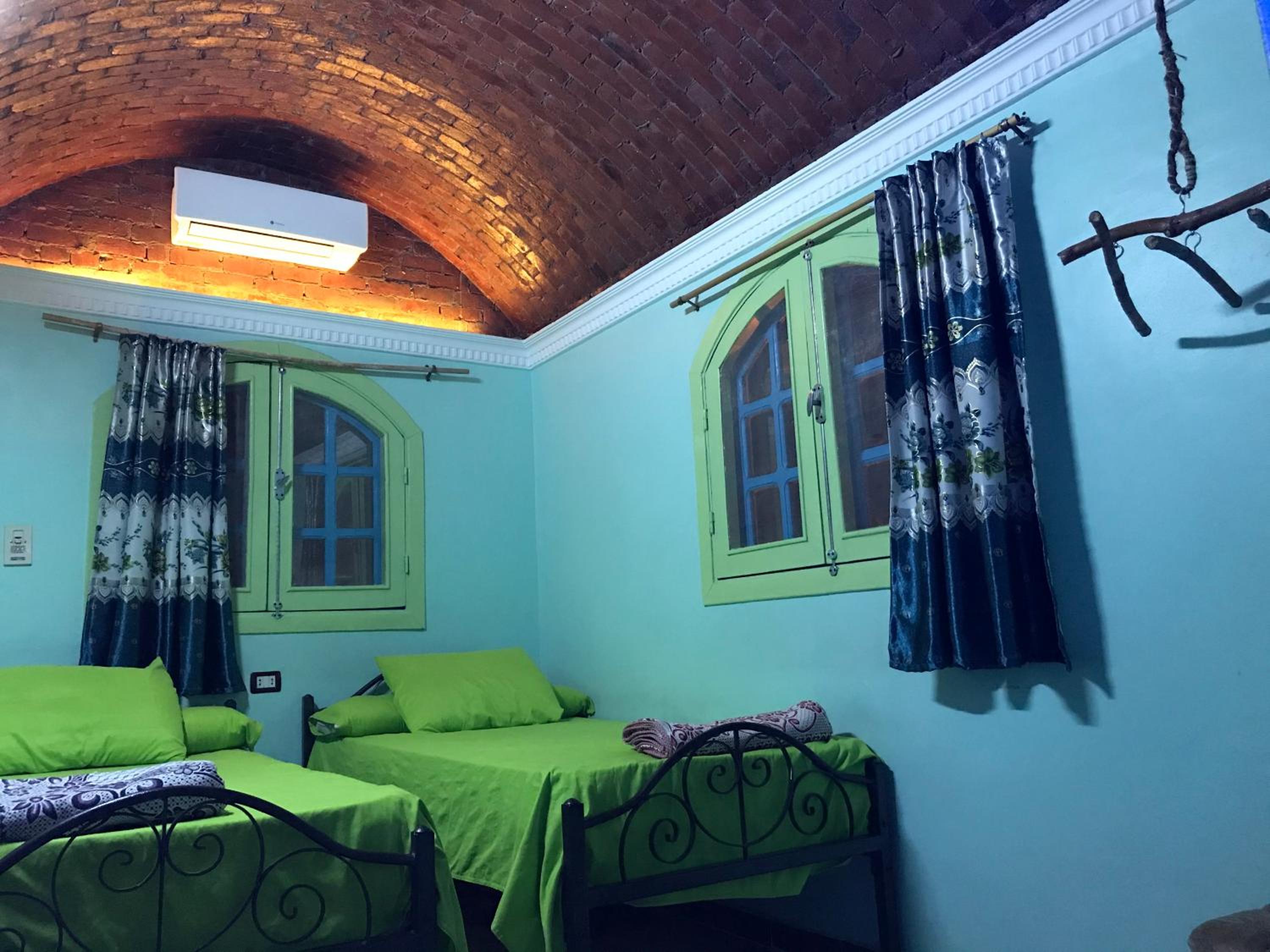 Twin Room with View - Photo 19