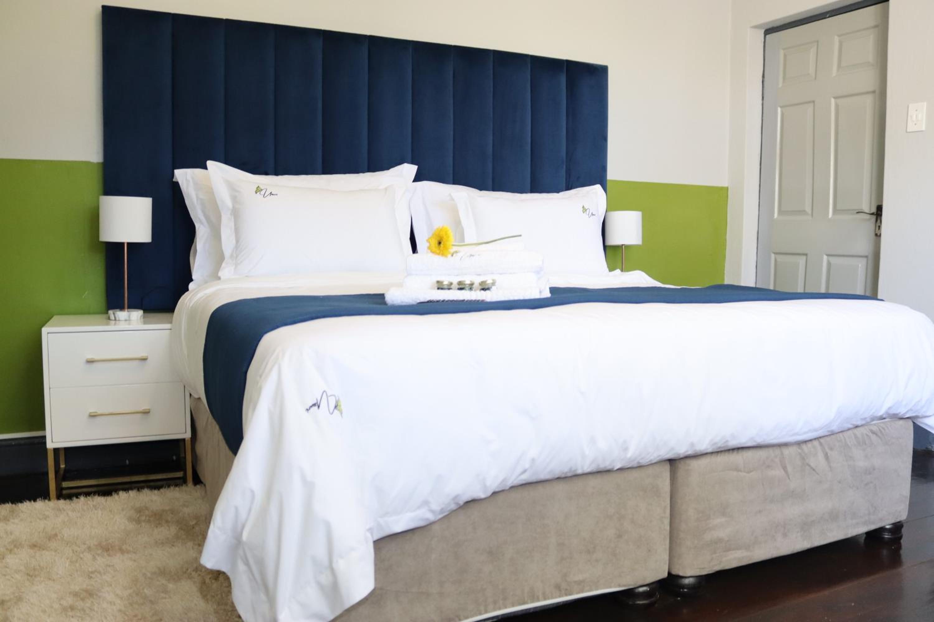 Suite - Photo 2