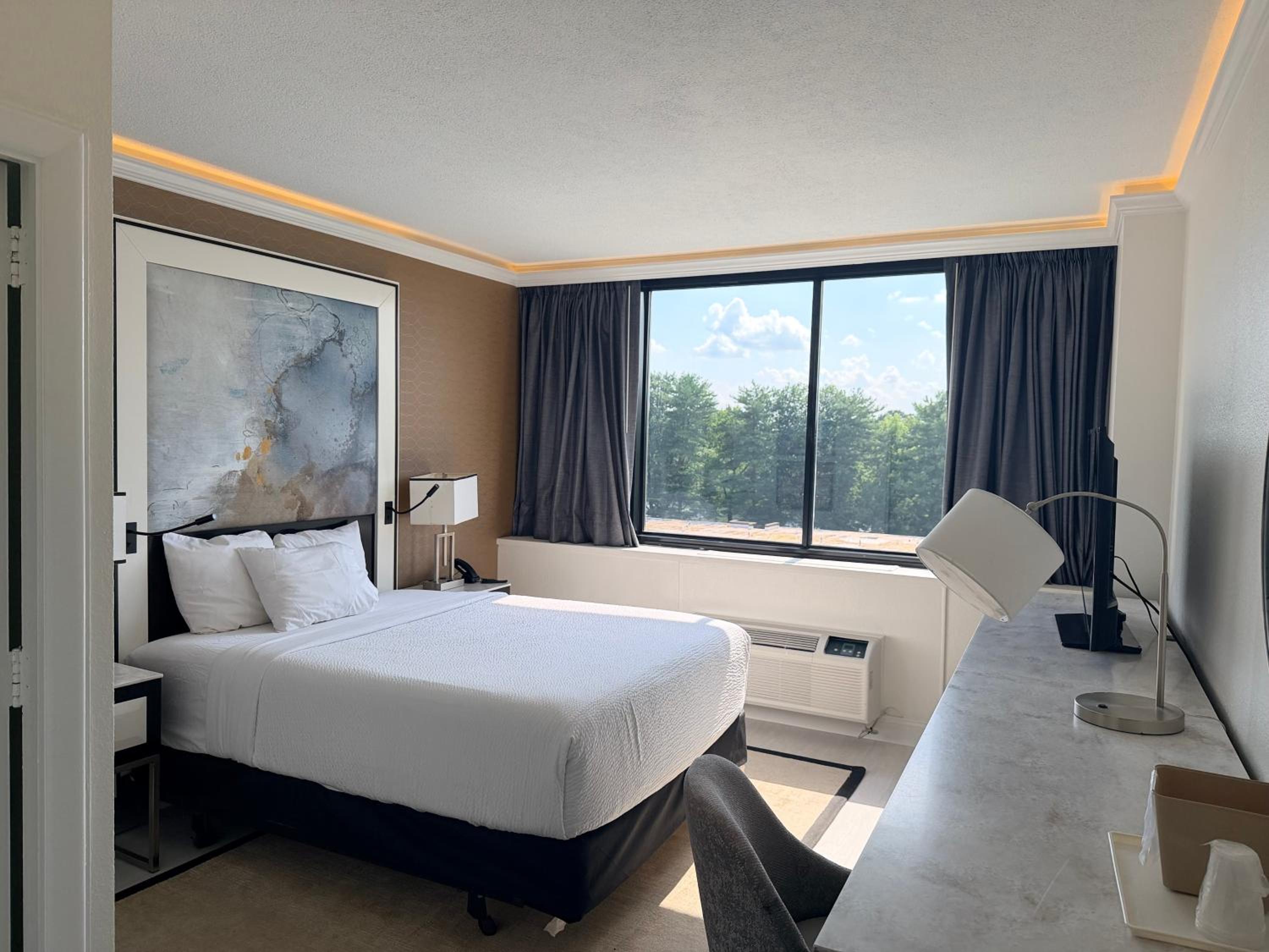 Superior Queen Room