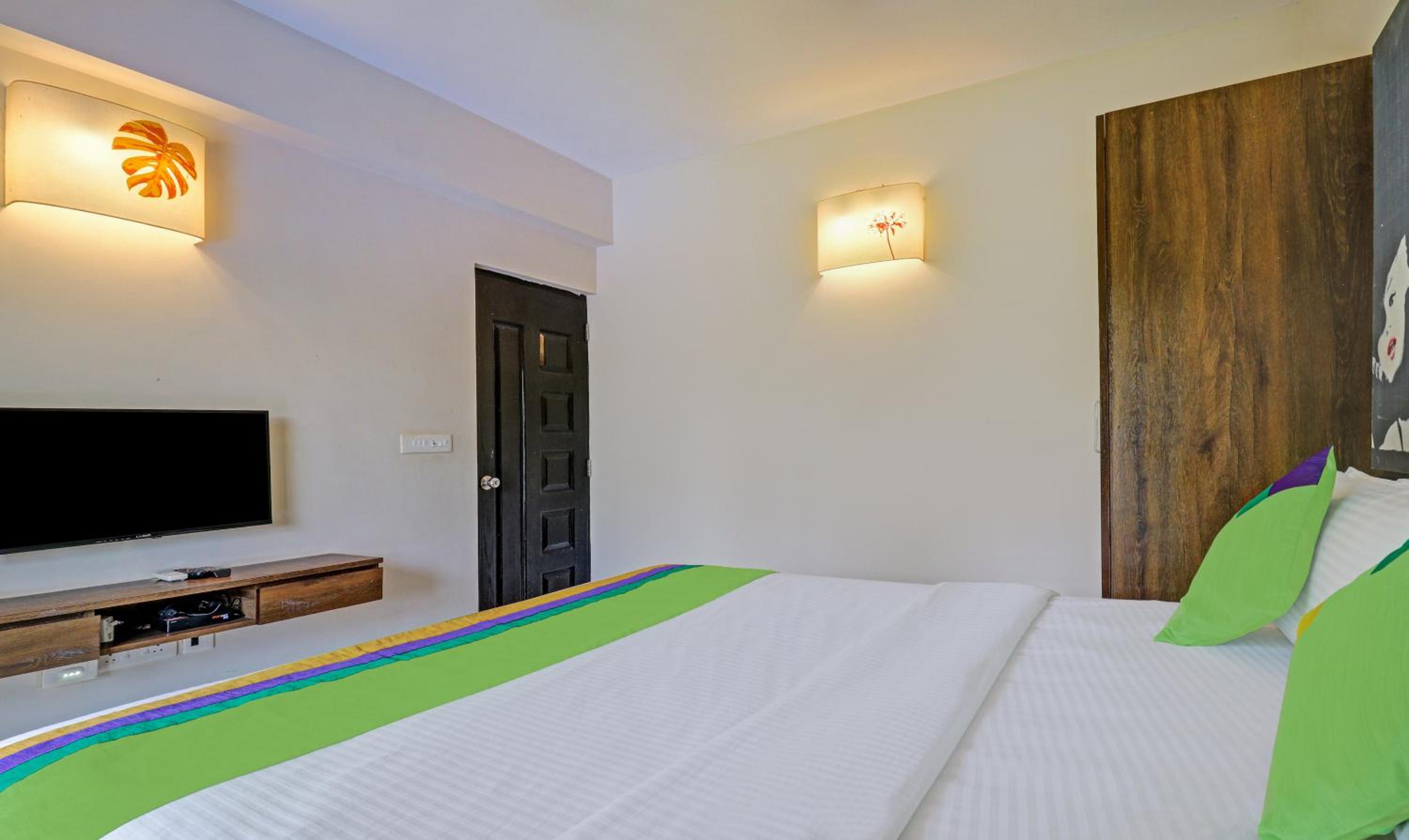 Deluxe Room with Balcony