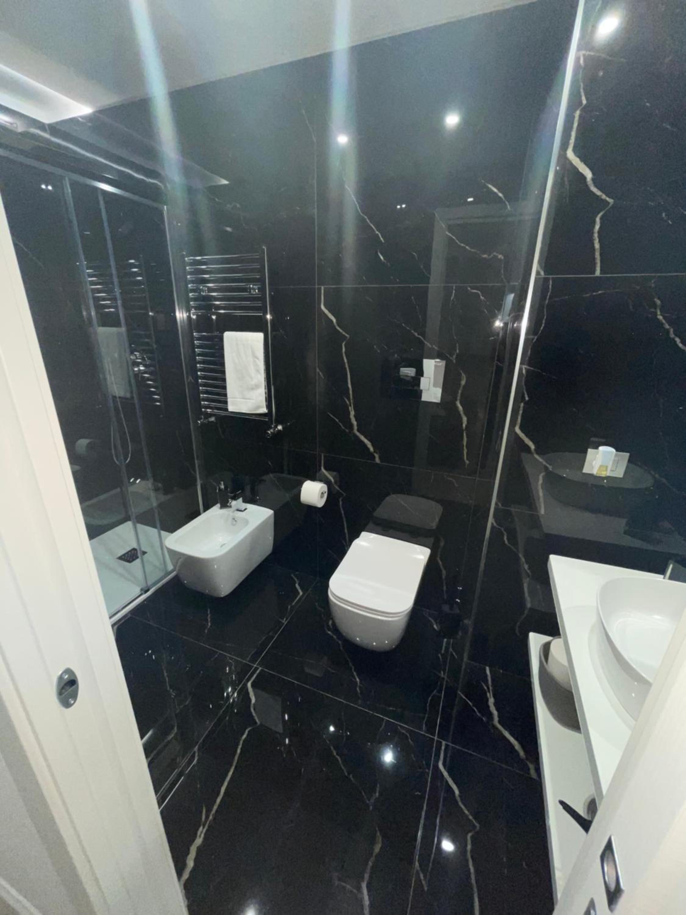 Standard Double Room - Photo 13