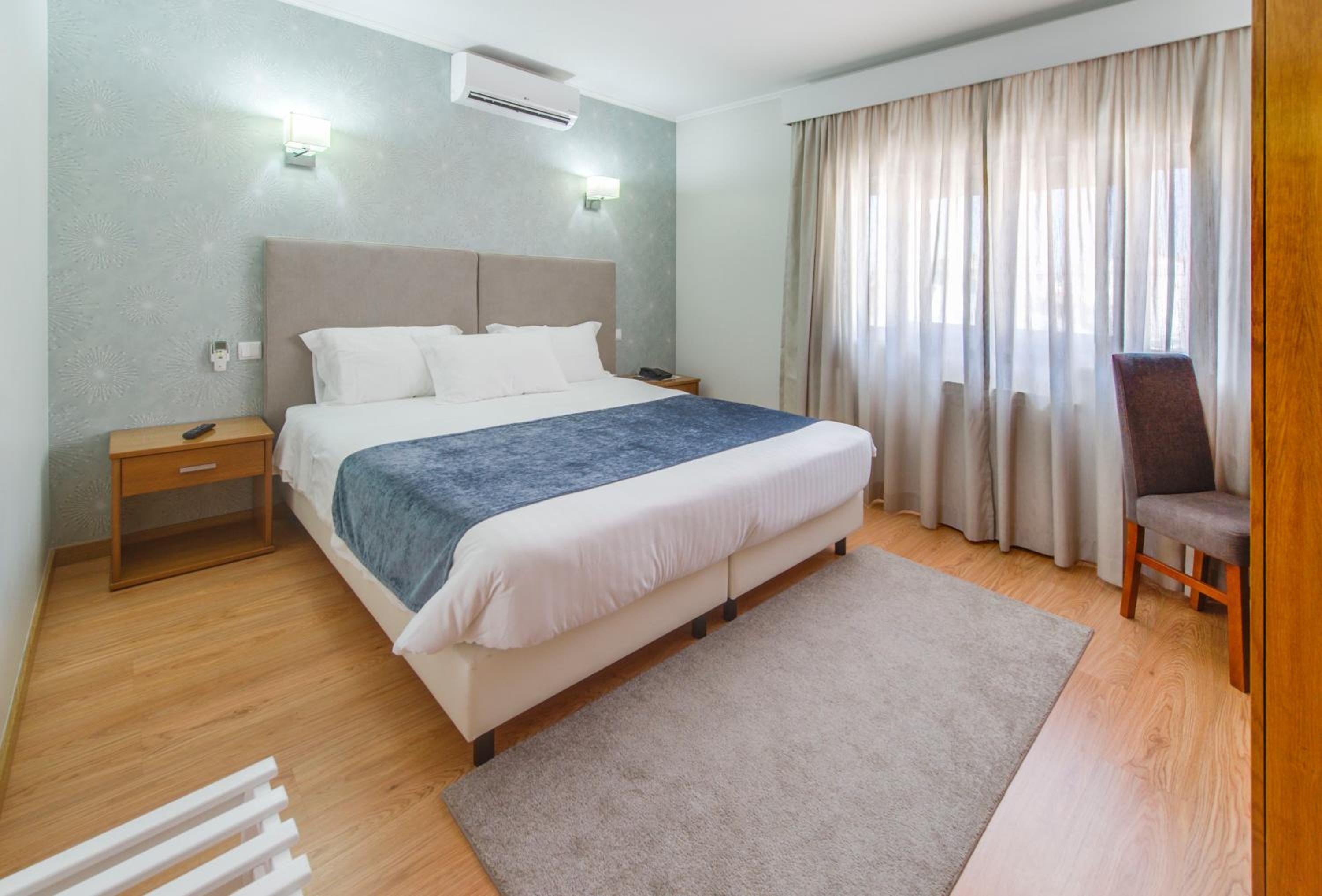 Double or Twin Room - Photo 21