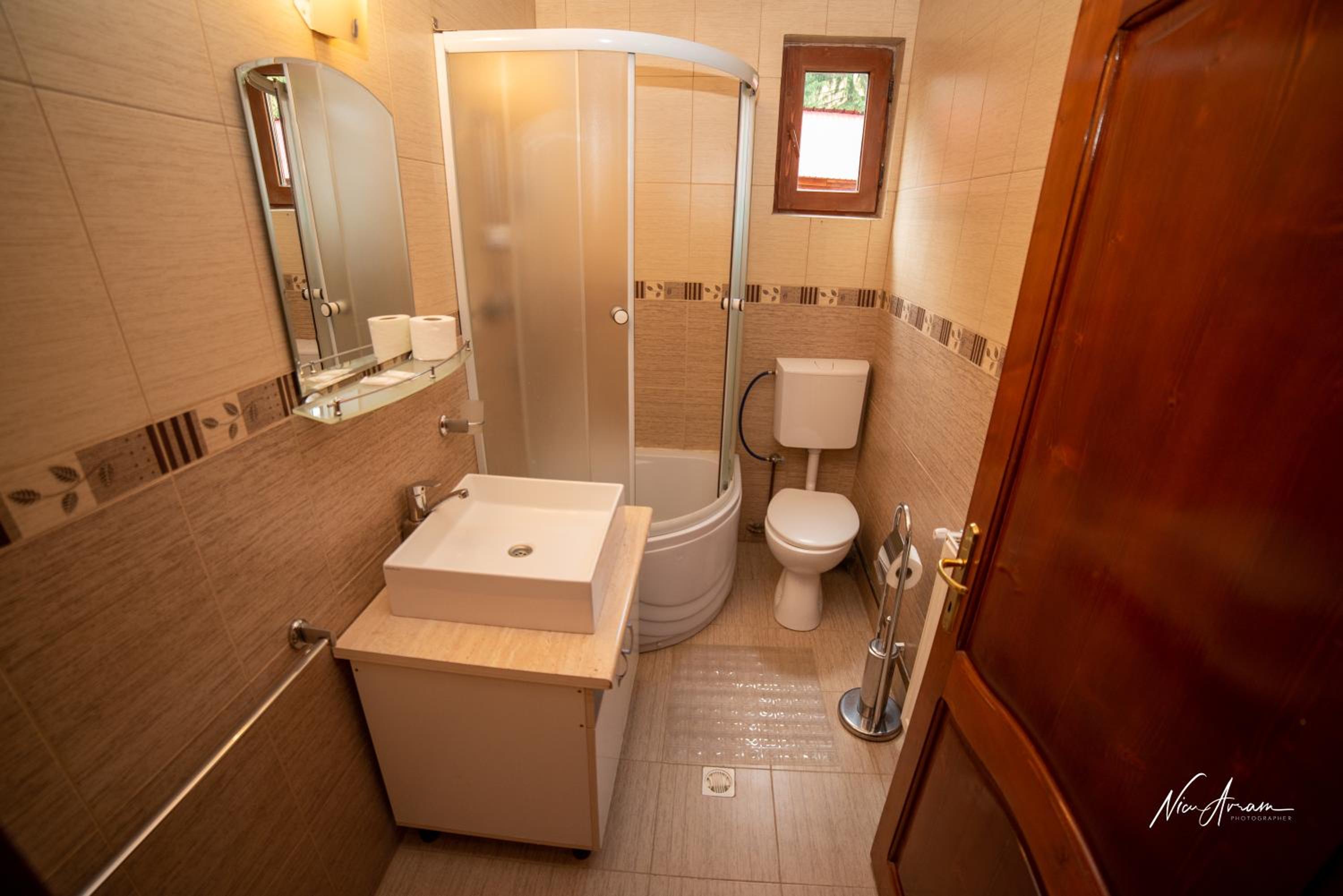 Double Room - Photo 2