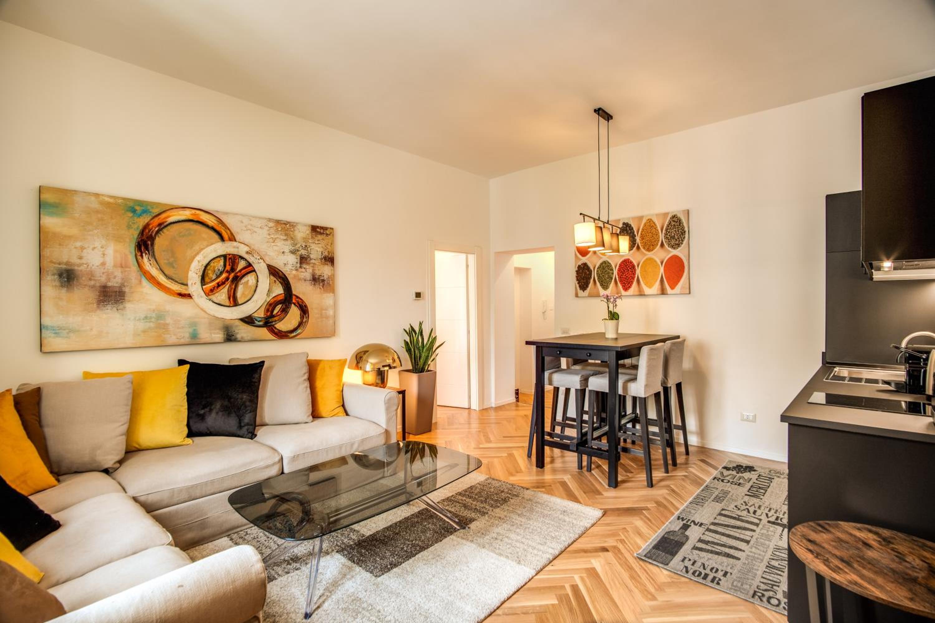 One-Bedroom Apartment