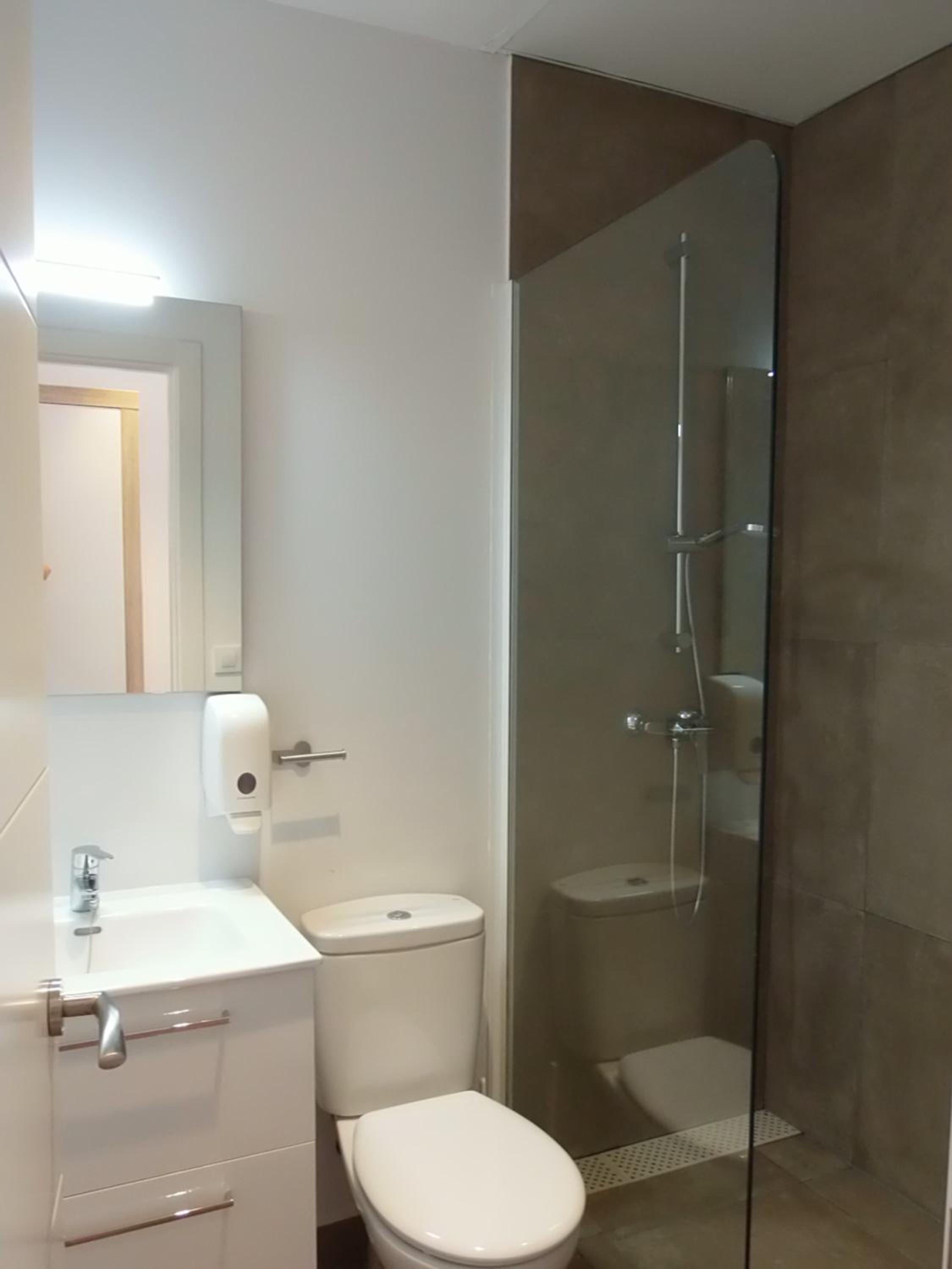 Double Room - Photo 3