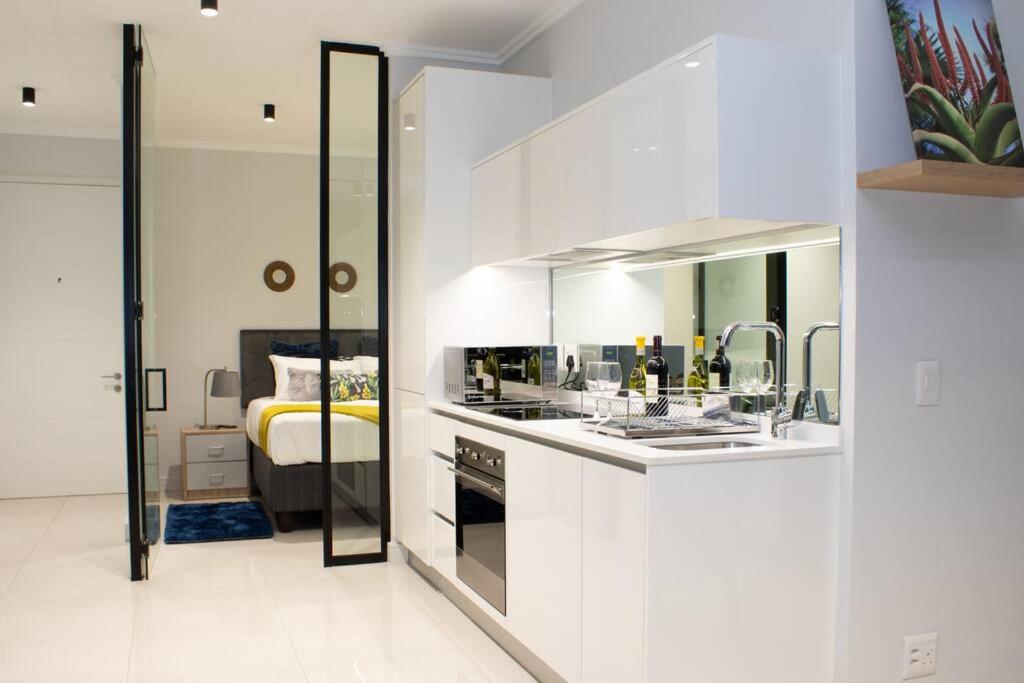 One-Bedroom Apartment - Photo 7