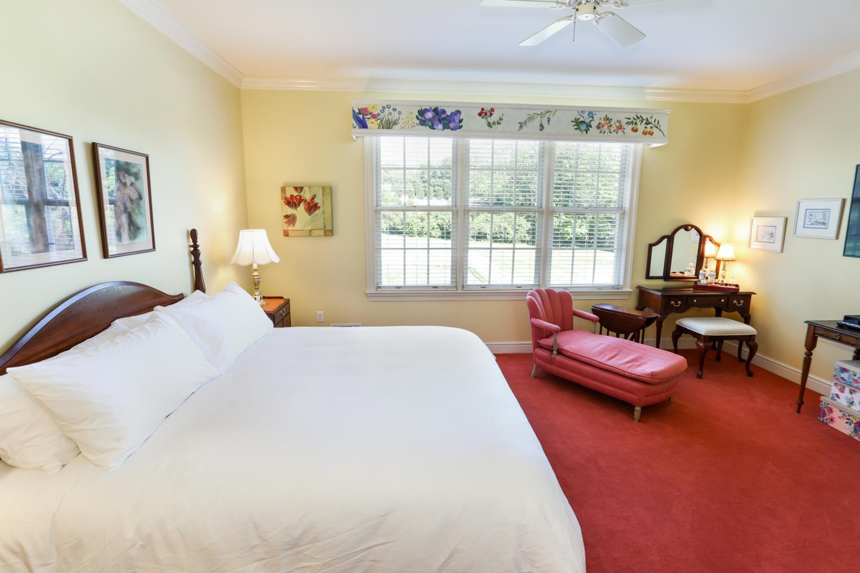 Deluxe Queen Room photo 1