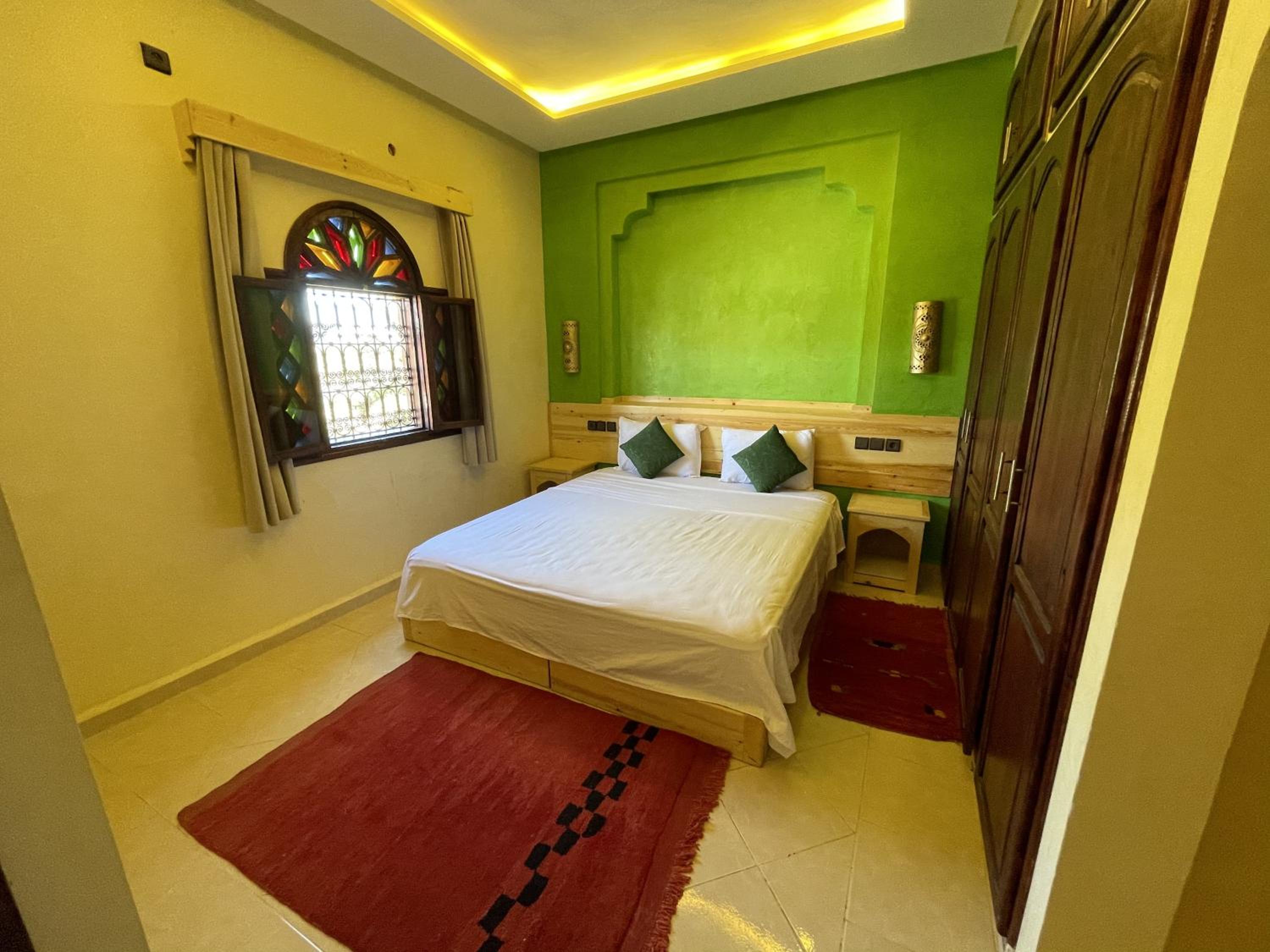Two-Bedroom Apartment - Photo 30
