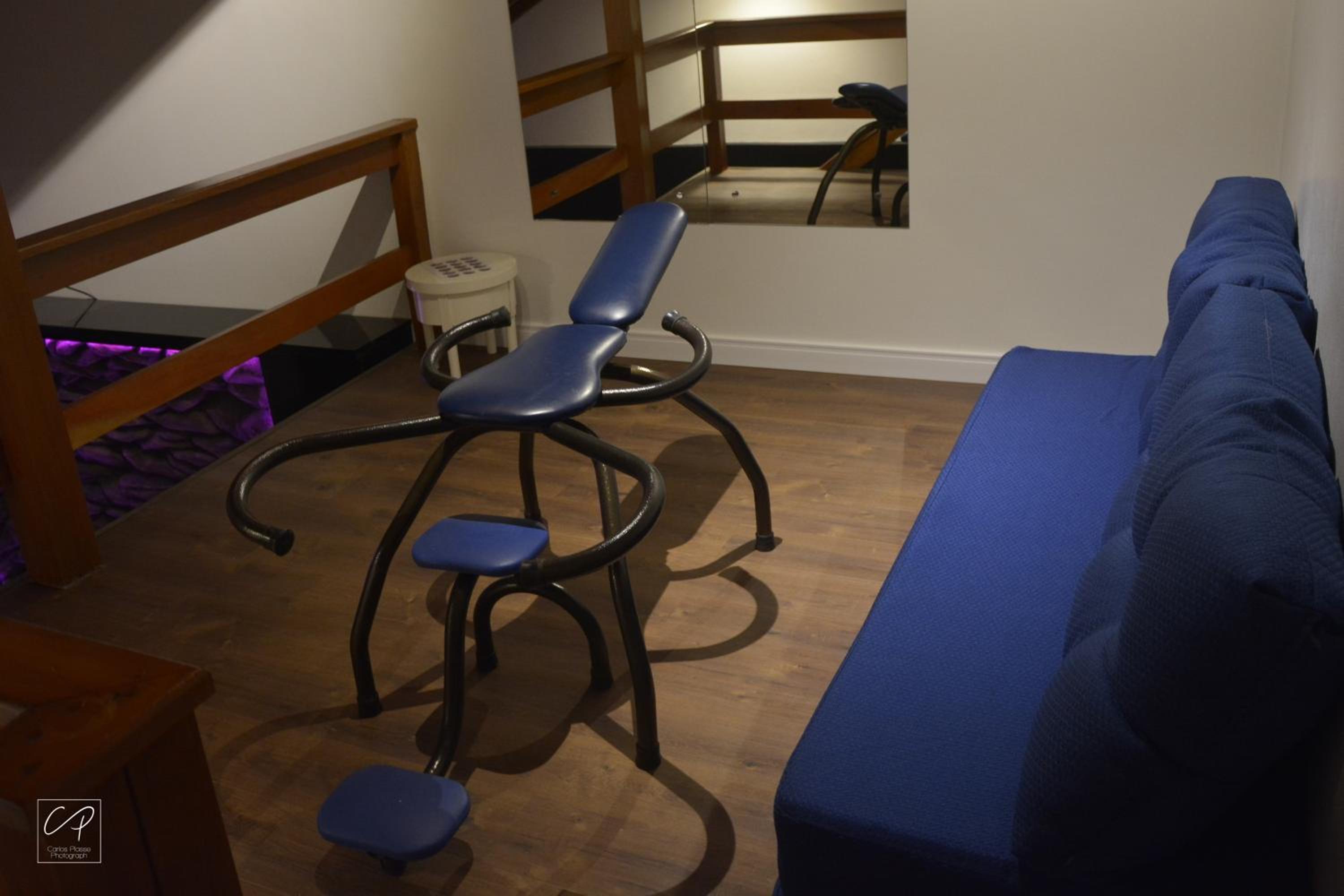 Deluxe Double Room with Bath - Photo 8