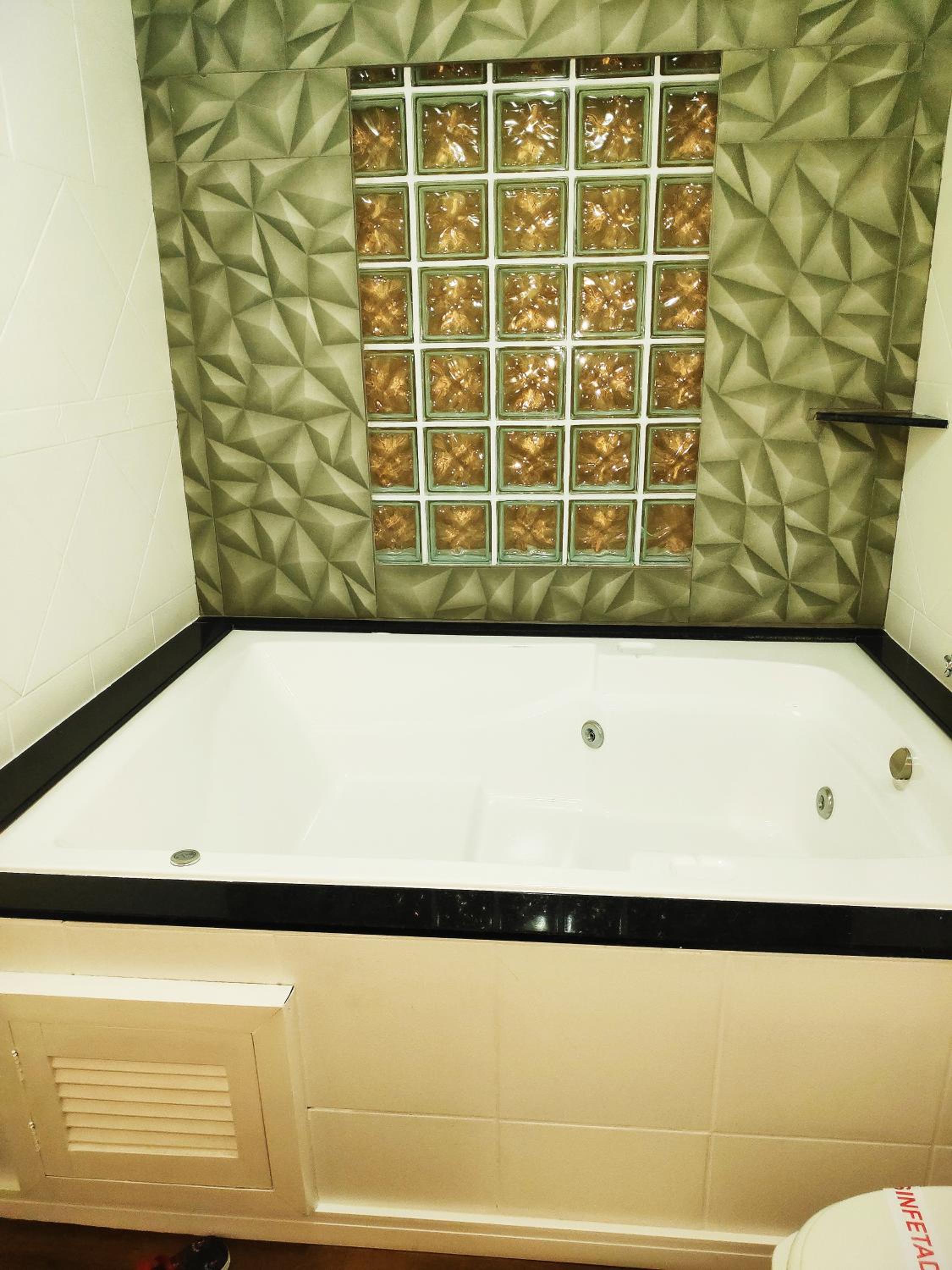 Deluxe Double Room with Bath - Photo 2