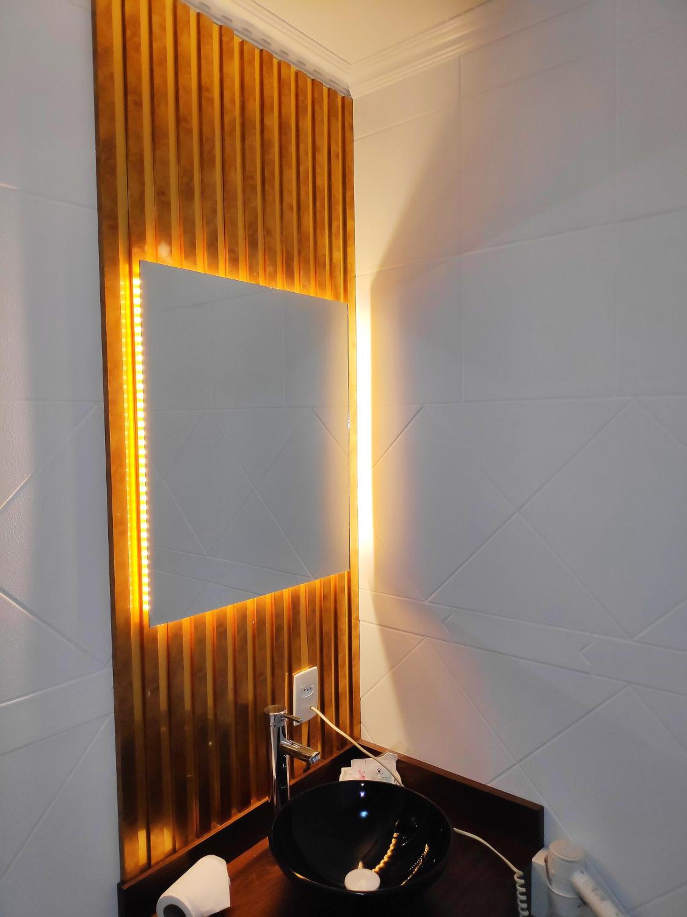 Deluxe Double Room with Bath - Photo 3