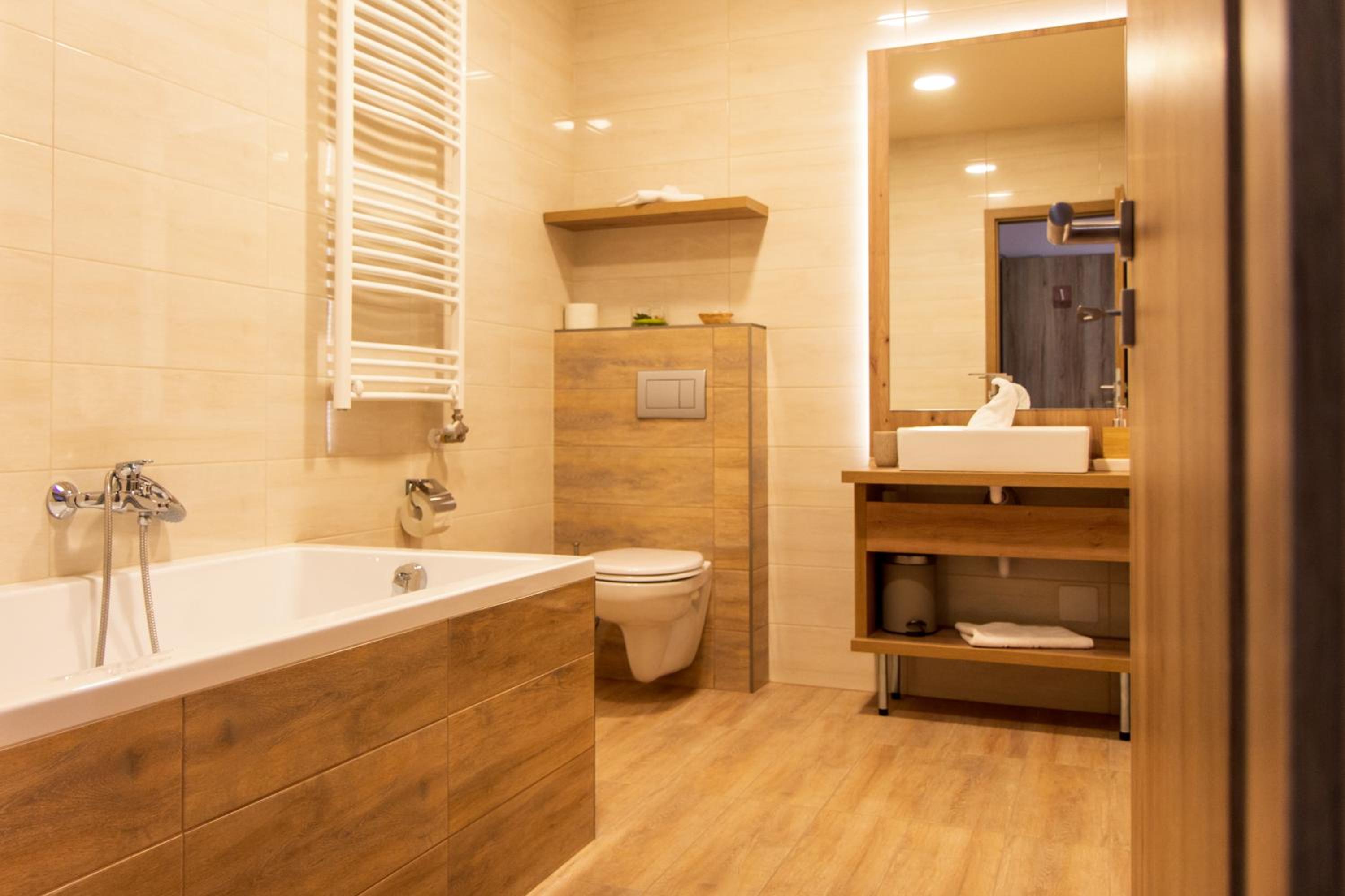 Family Room with Bath - Photo 2