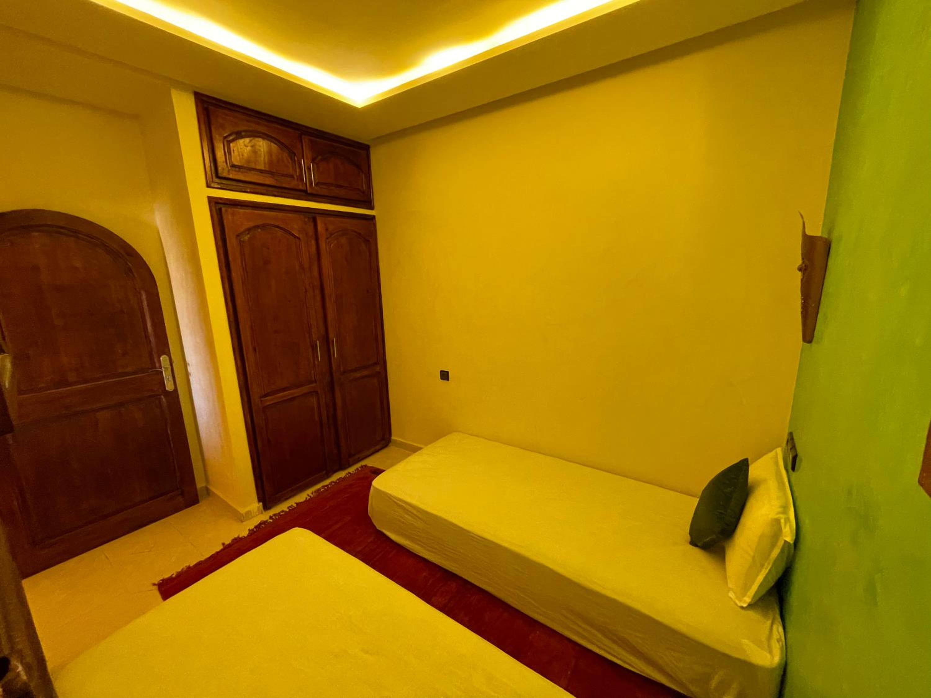 Two-Bedroom Apartment - Photo 31