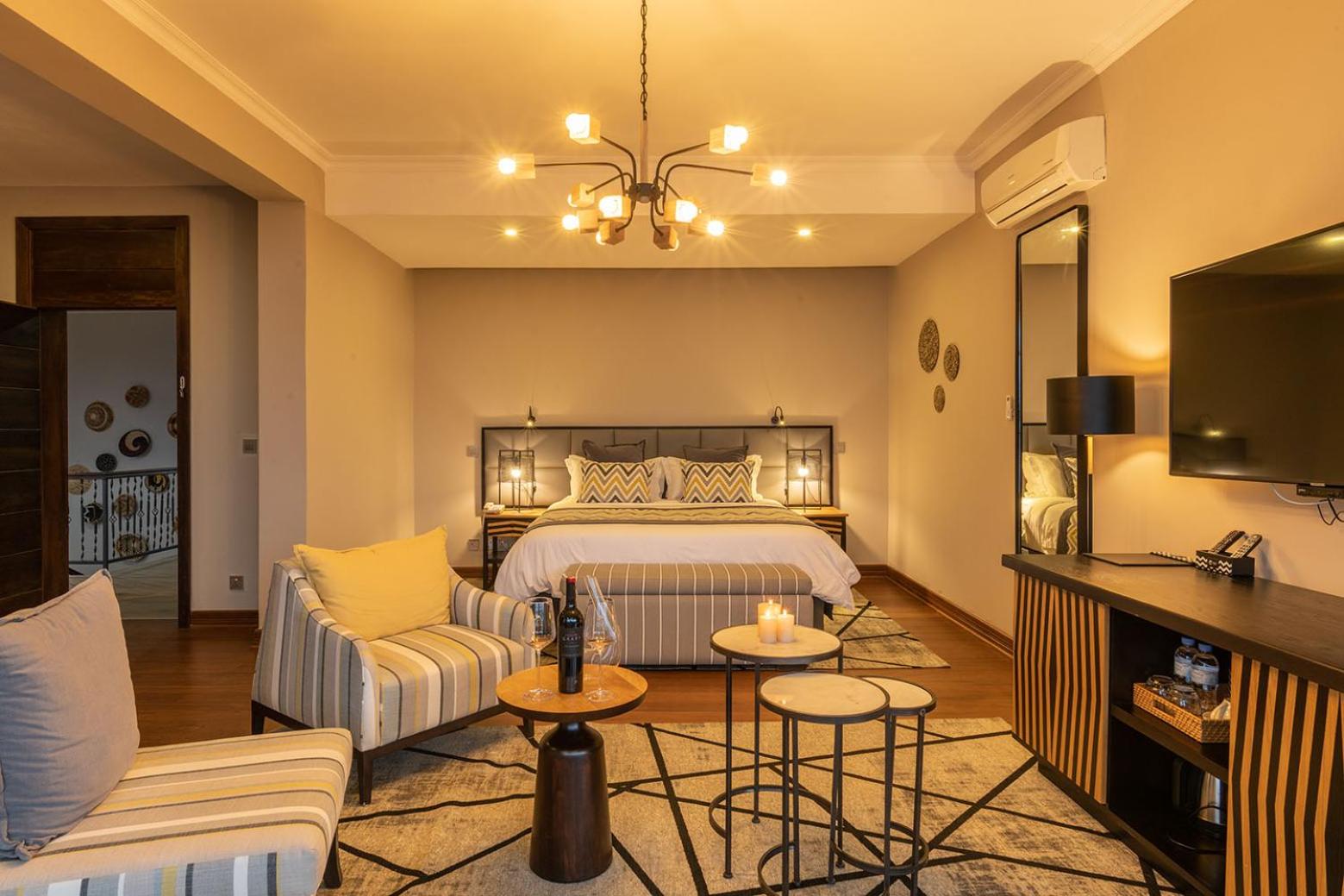 Royal Villa photo 2