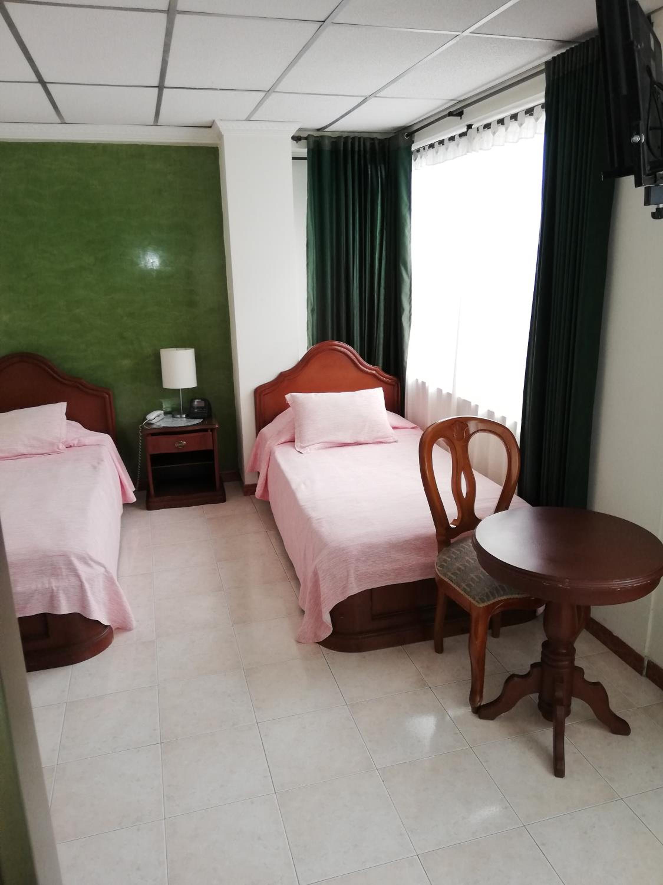 Standard Twin Room photo 1